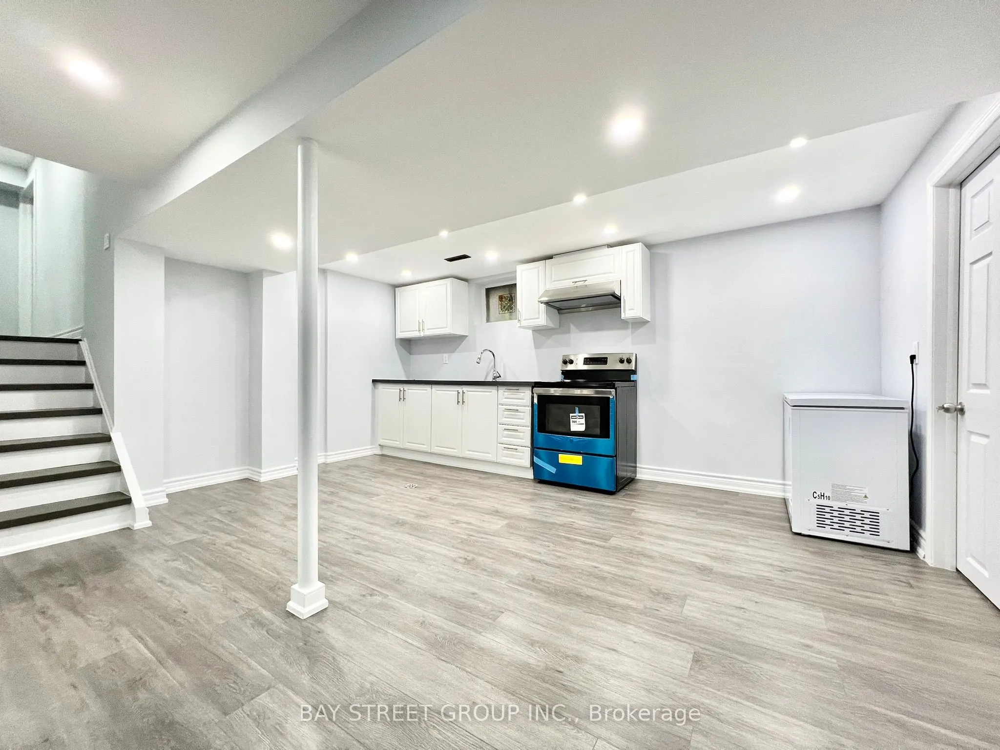93 Parkway Avenue