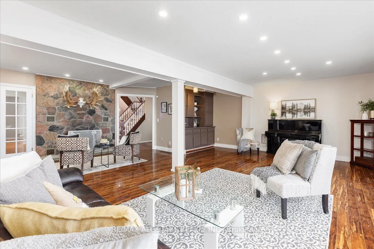 1 Cedarhurst Park