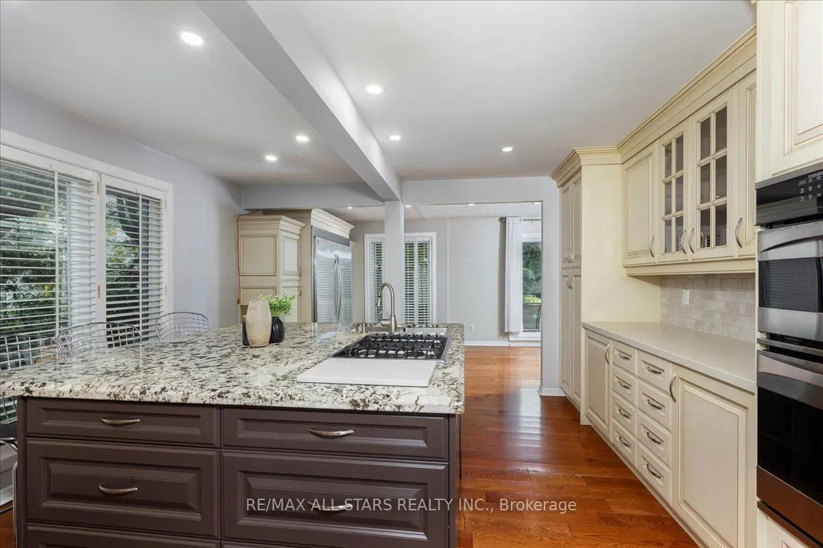 1 Cedarhurst Park