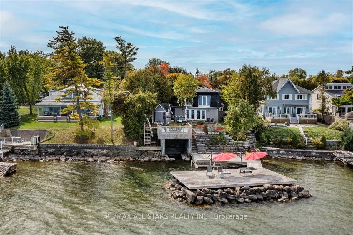 1 Cedarhurst Park
