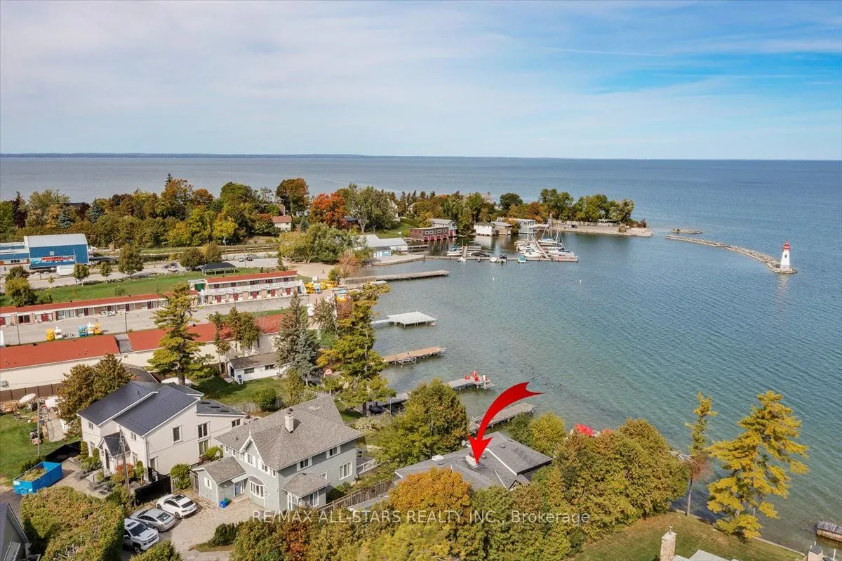 1 Cedarhurst Park