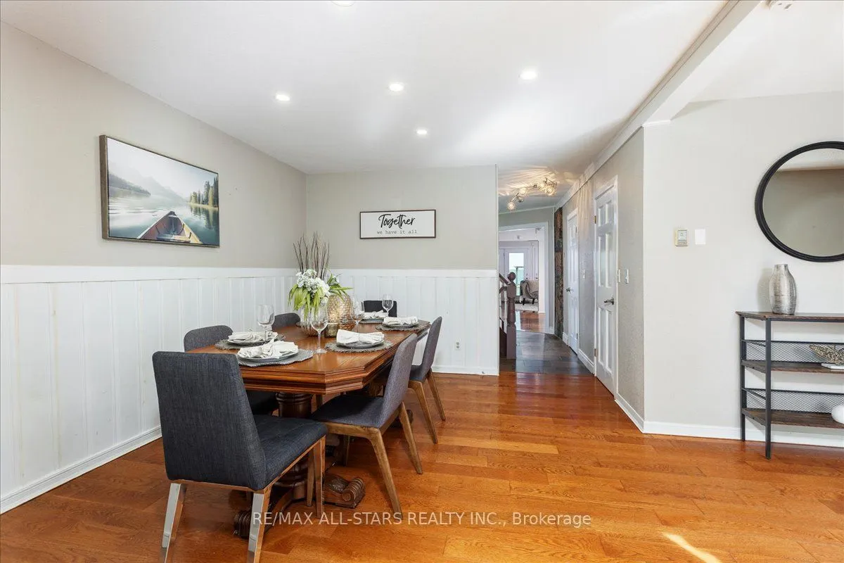 1 Cedarhurst Park
