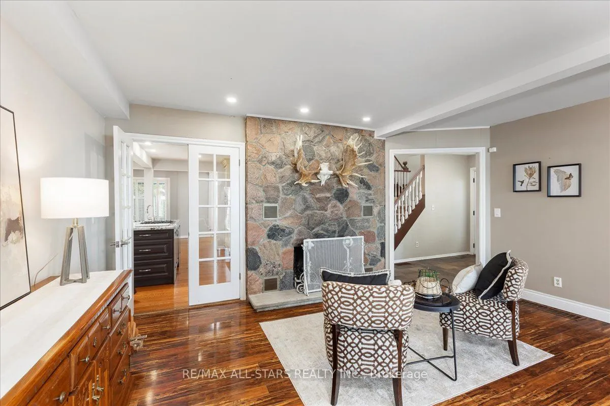 1 Cedarhurst Park