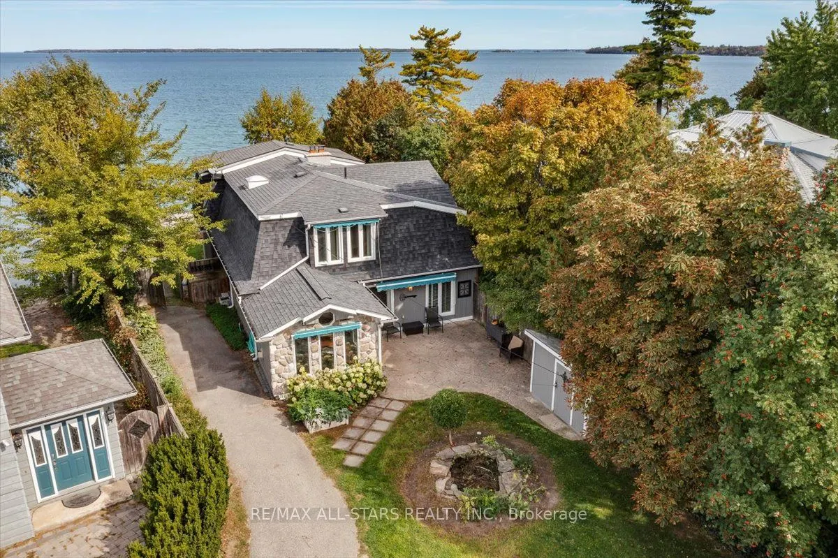 1 Cedarhurst Park