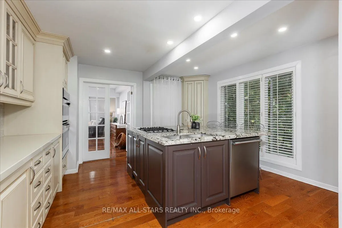 1 Cedarhurst Park