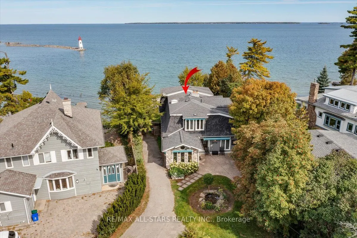 1 Cedarhurst Park
