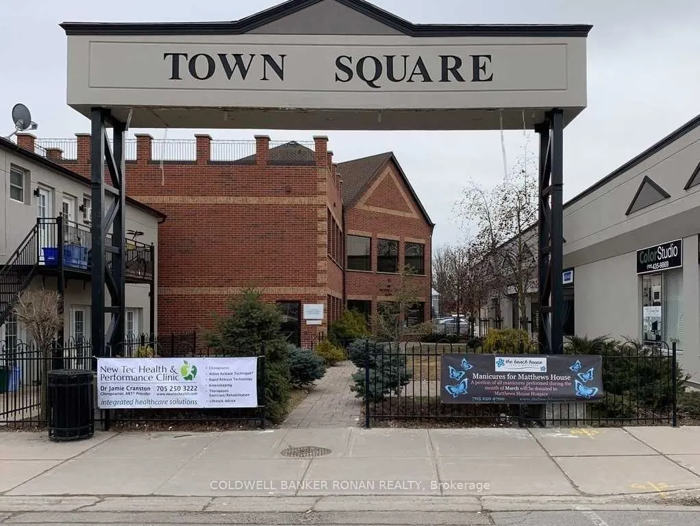 39 Victoria Street E, #205-1