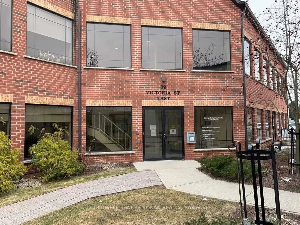 39 Victoria Street E, #205-1