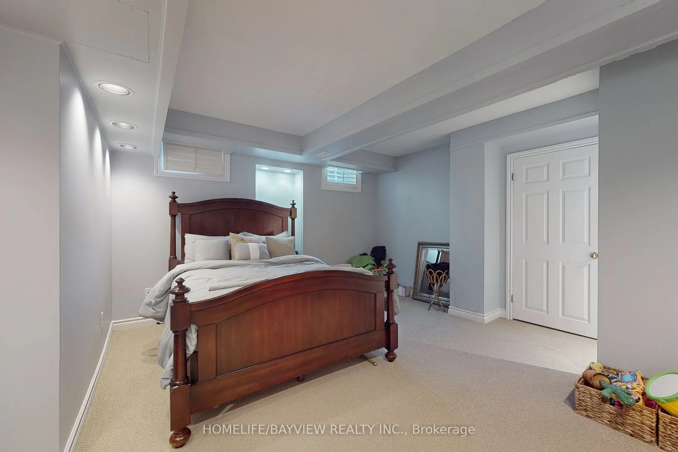 25 Willow Farm Lane