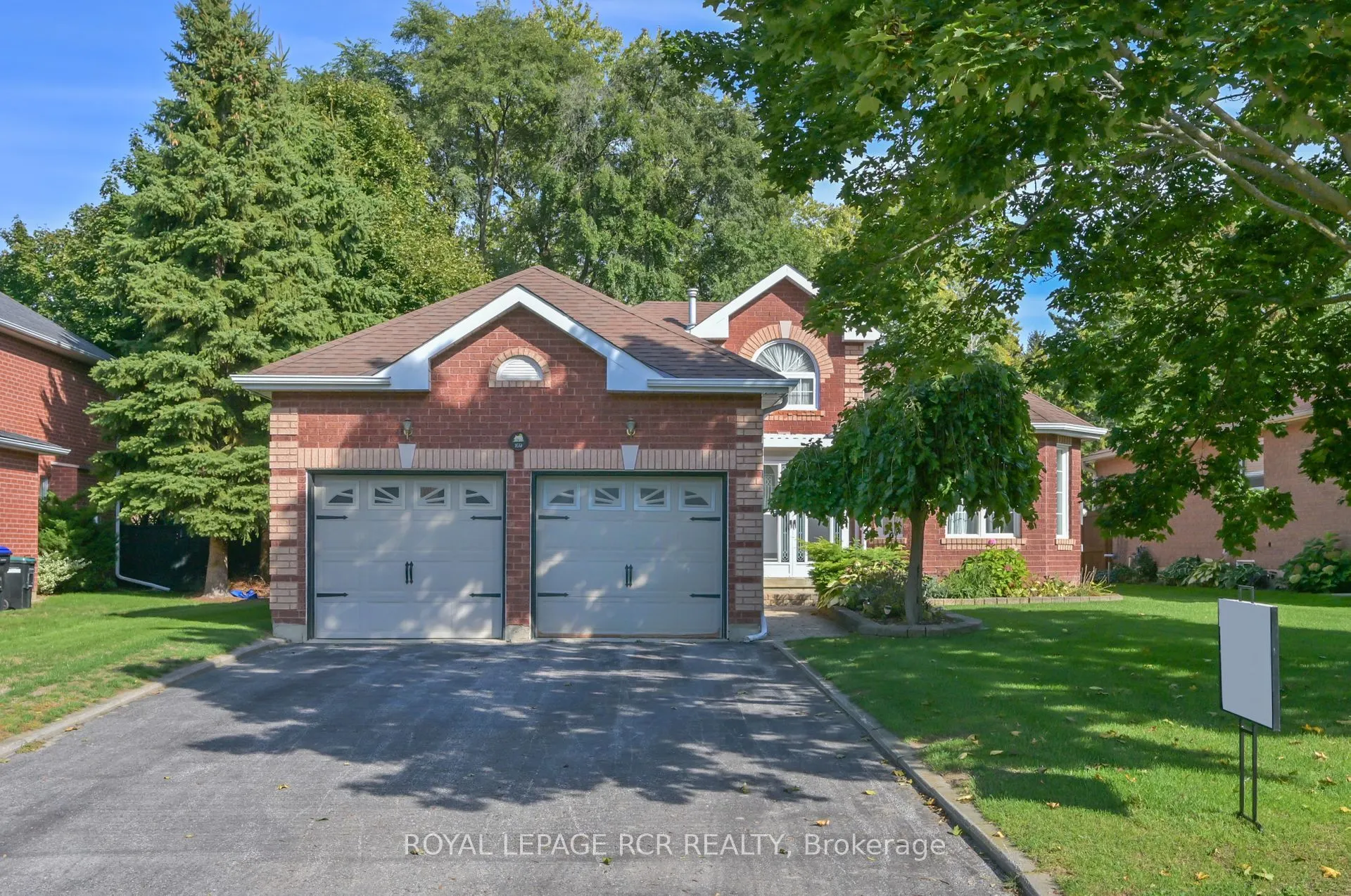 159 Bowerman Boulevard