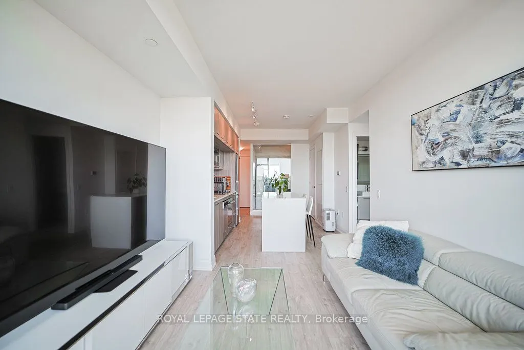 4800 7 Highway, #15