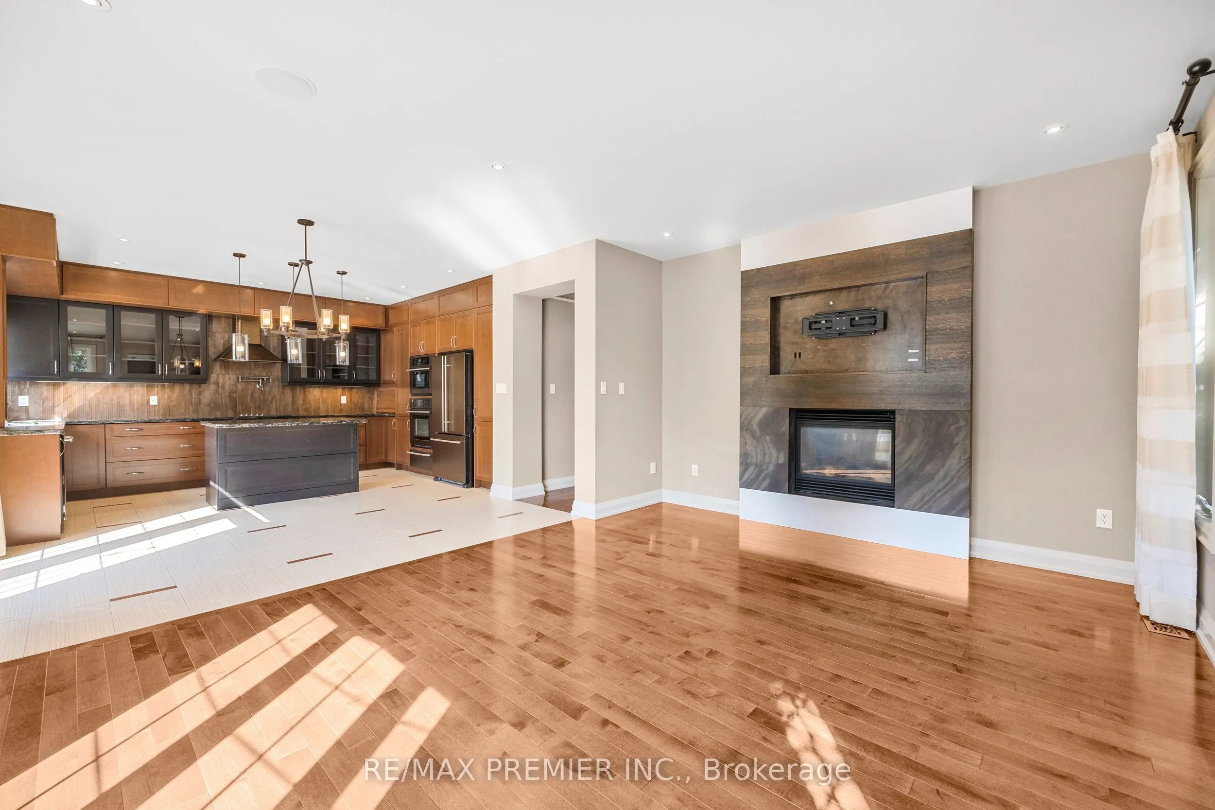 76 Orleans Circle E
