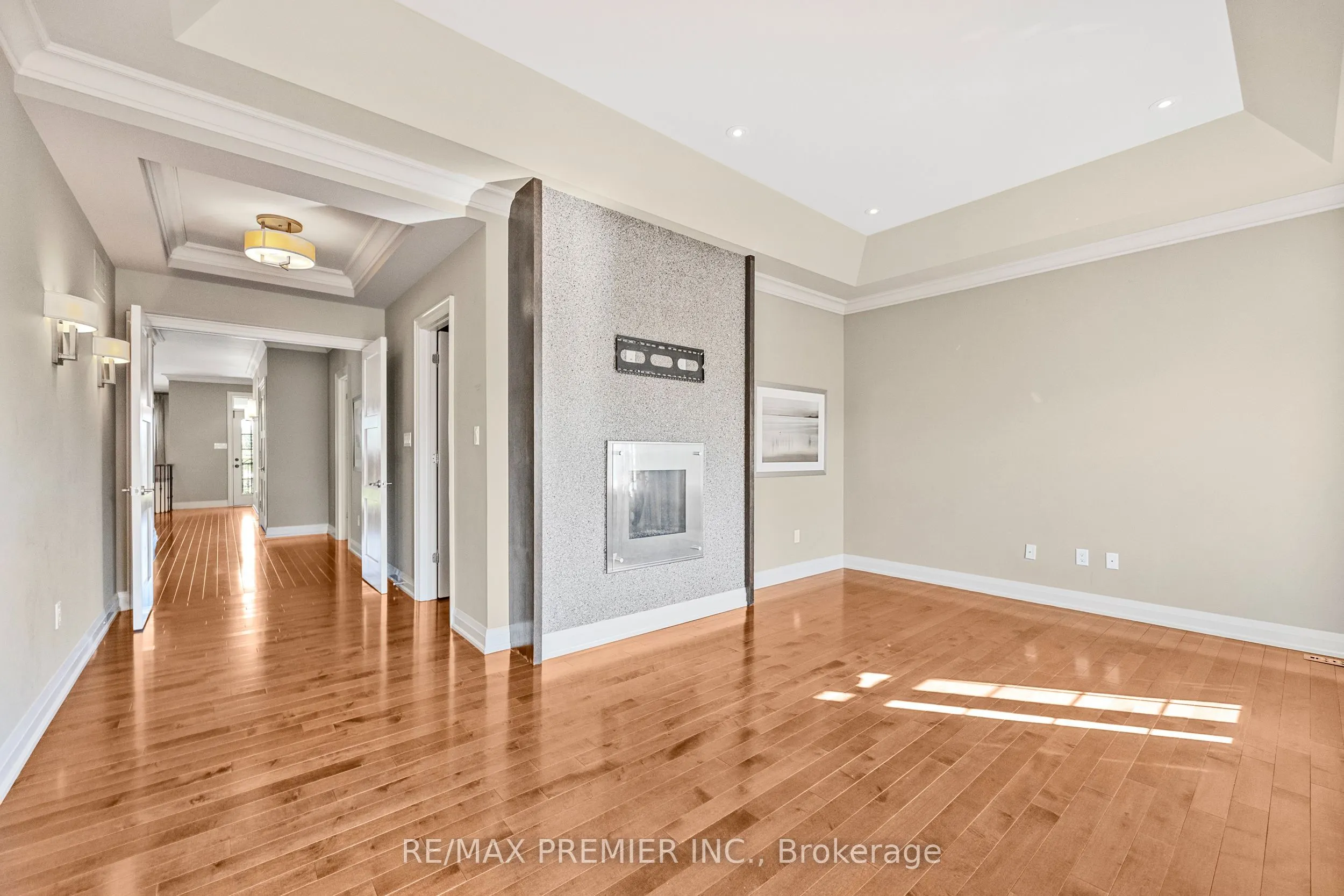 76 Orleans Circle E