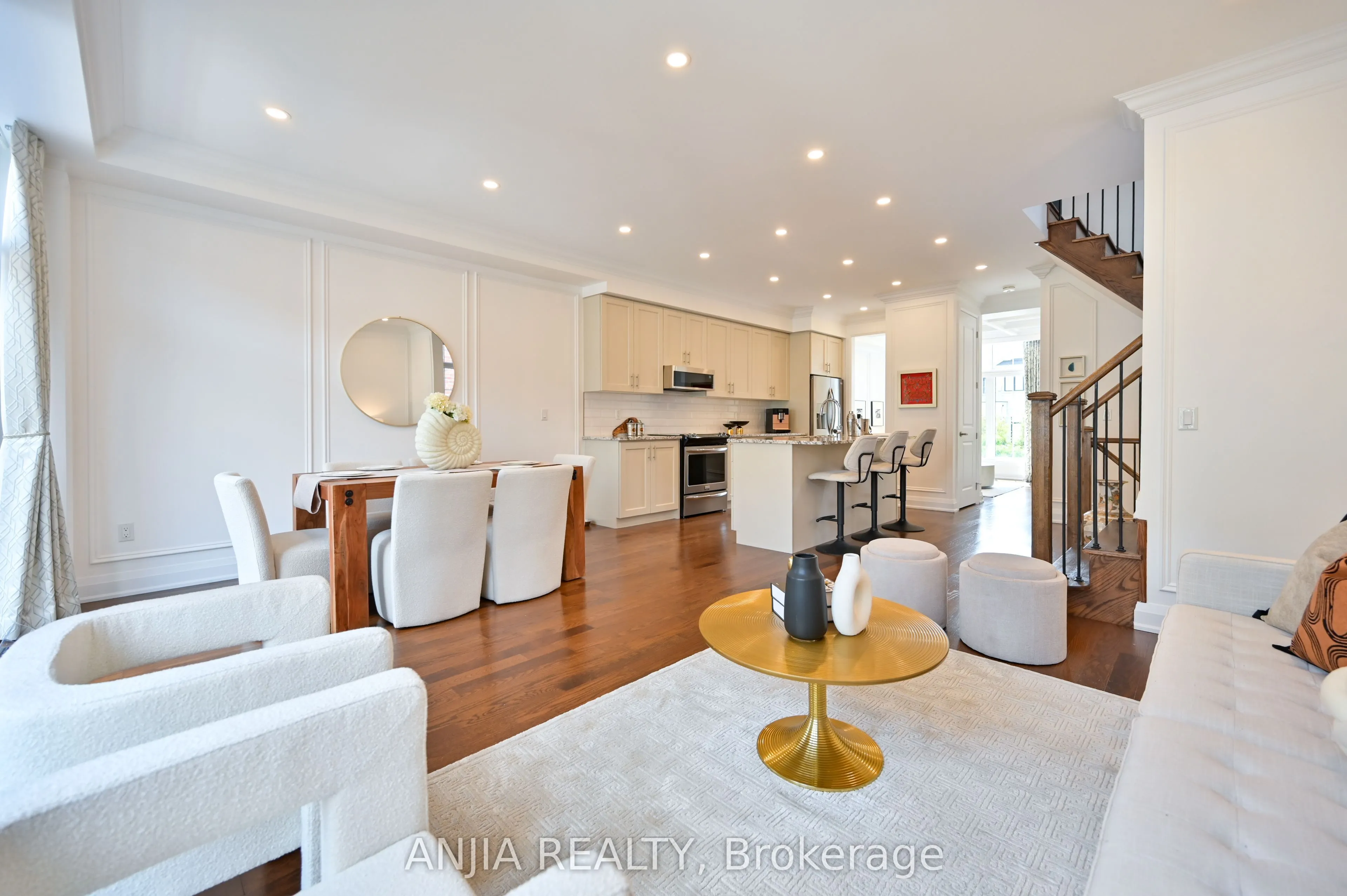 37 Duncombe Lane