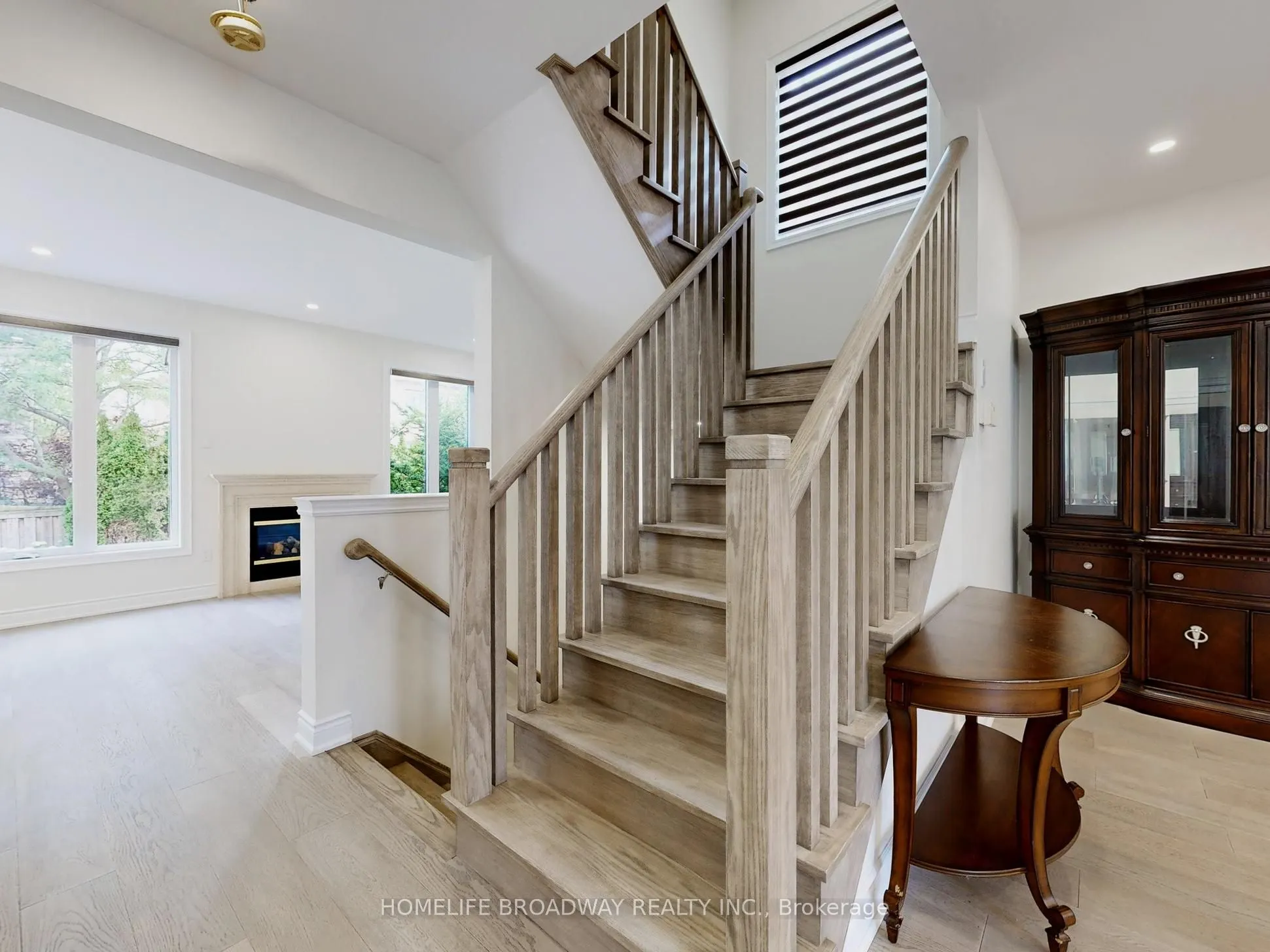 27 Morisot Avenue