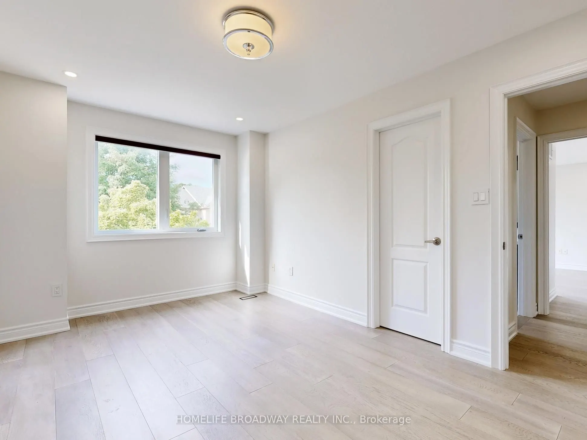 27 Morisot Avenue