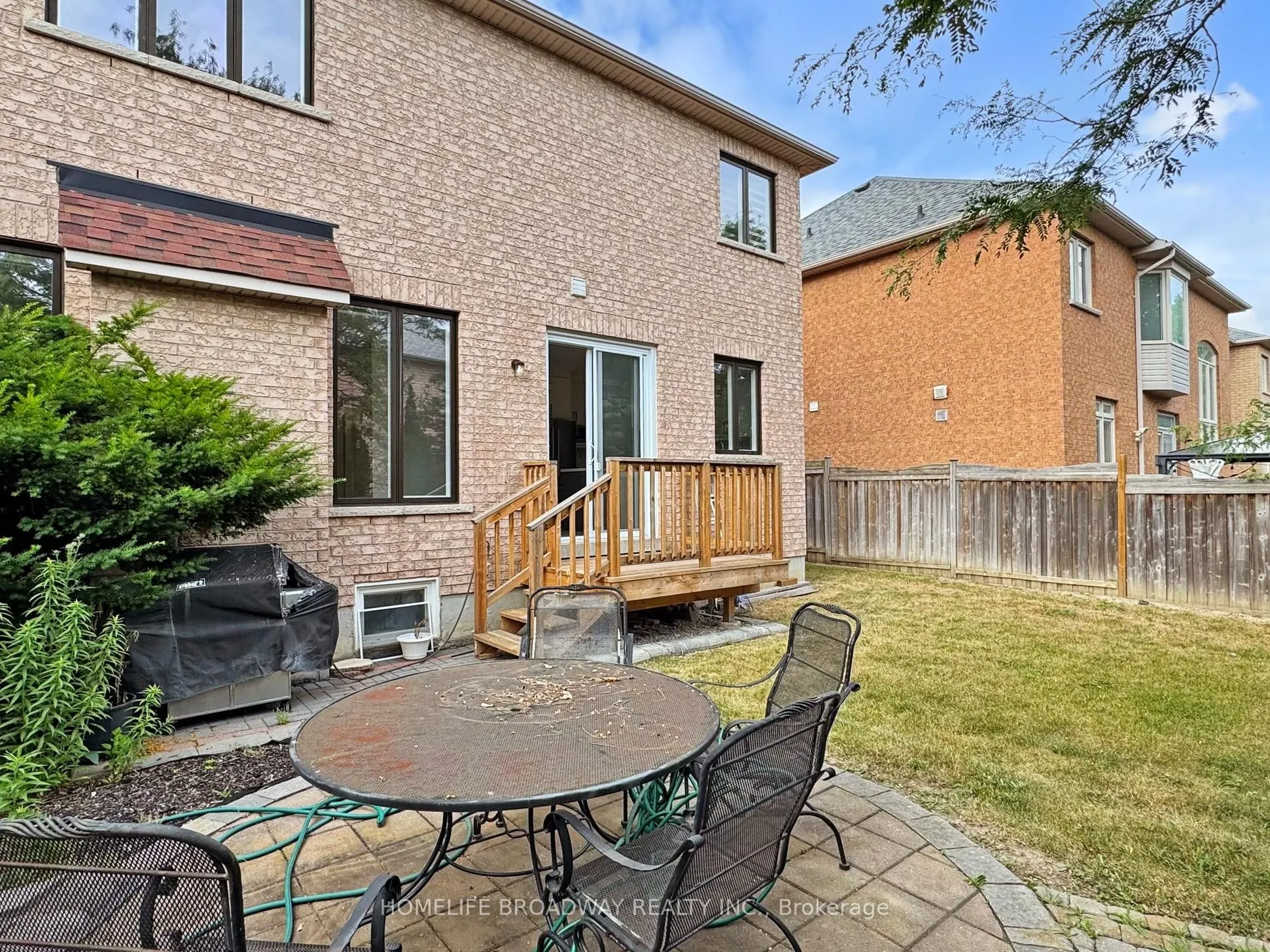 27 Morisot Avenue