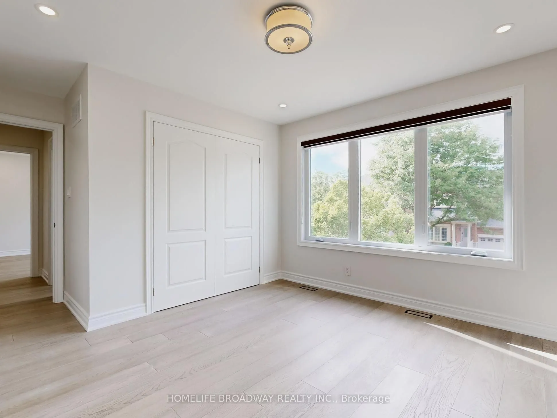 27 Morisot Avenue