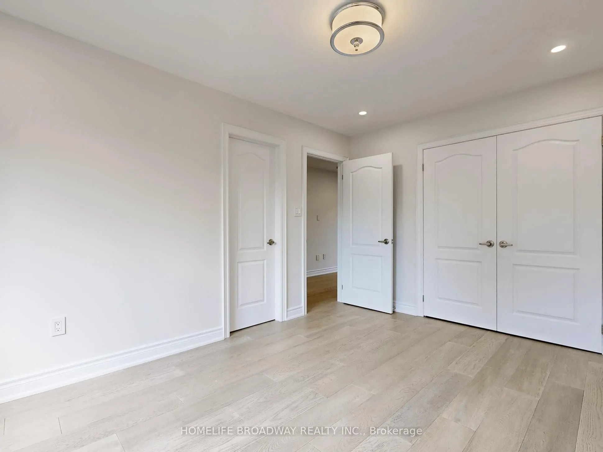 27 Morisot Avenue