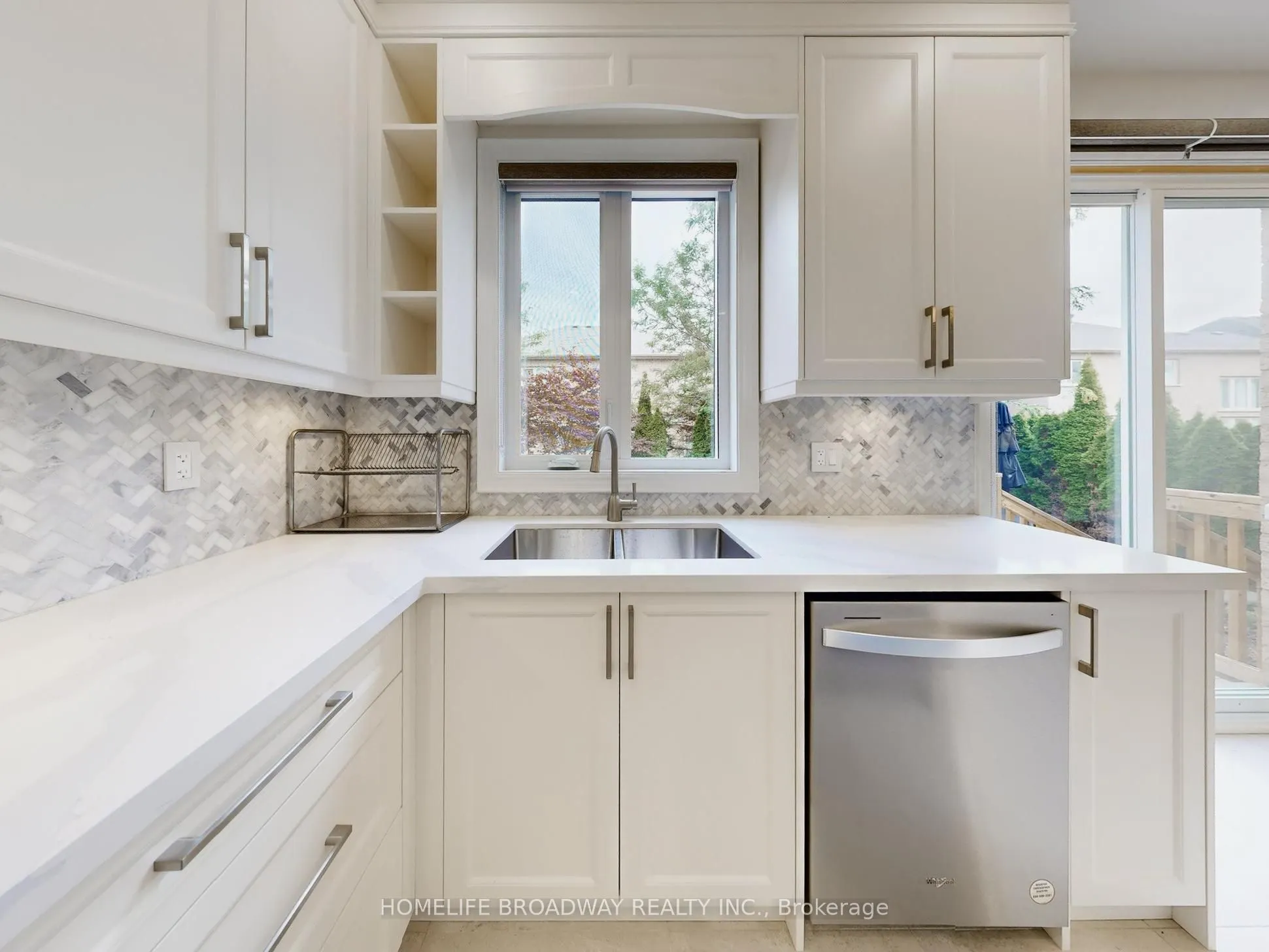 27 Morisot Avenue