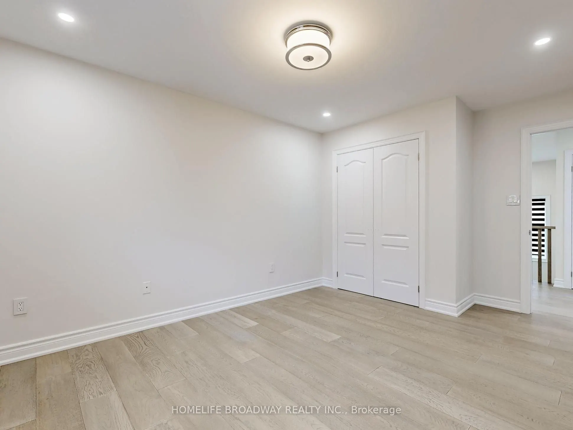 27 Morisot Avenue
