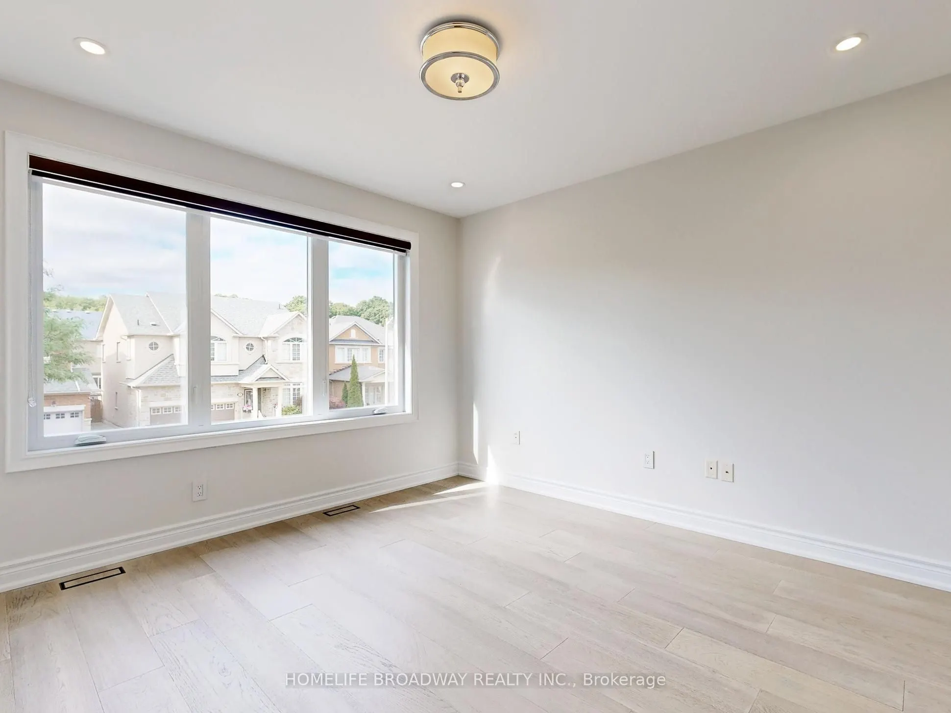 27 Morisot Avenue