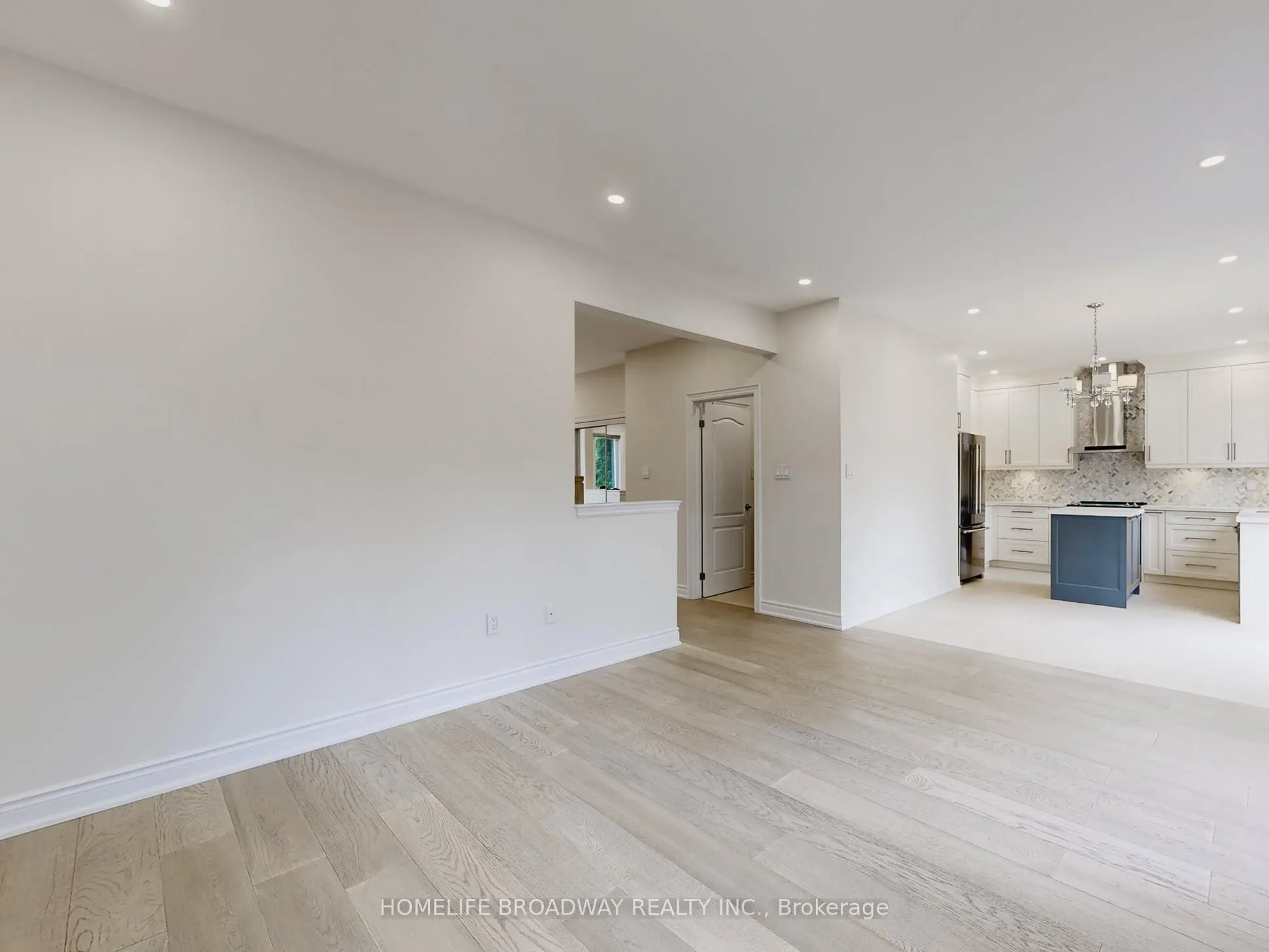27 Morisot Avenue