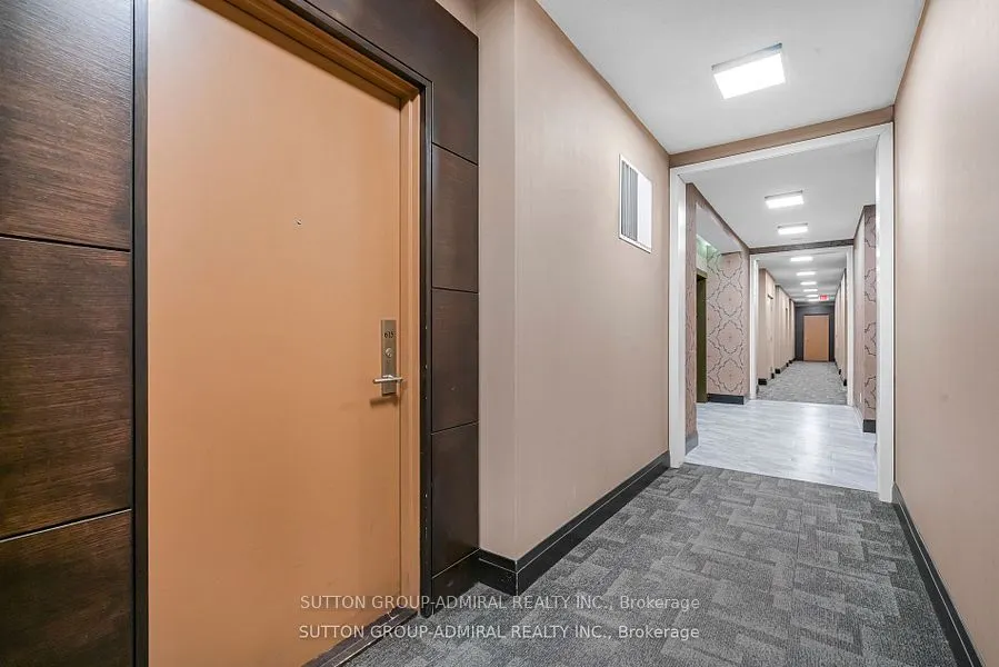 520 Steeles Avenue W, #615