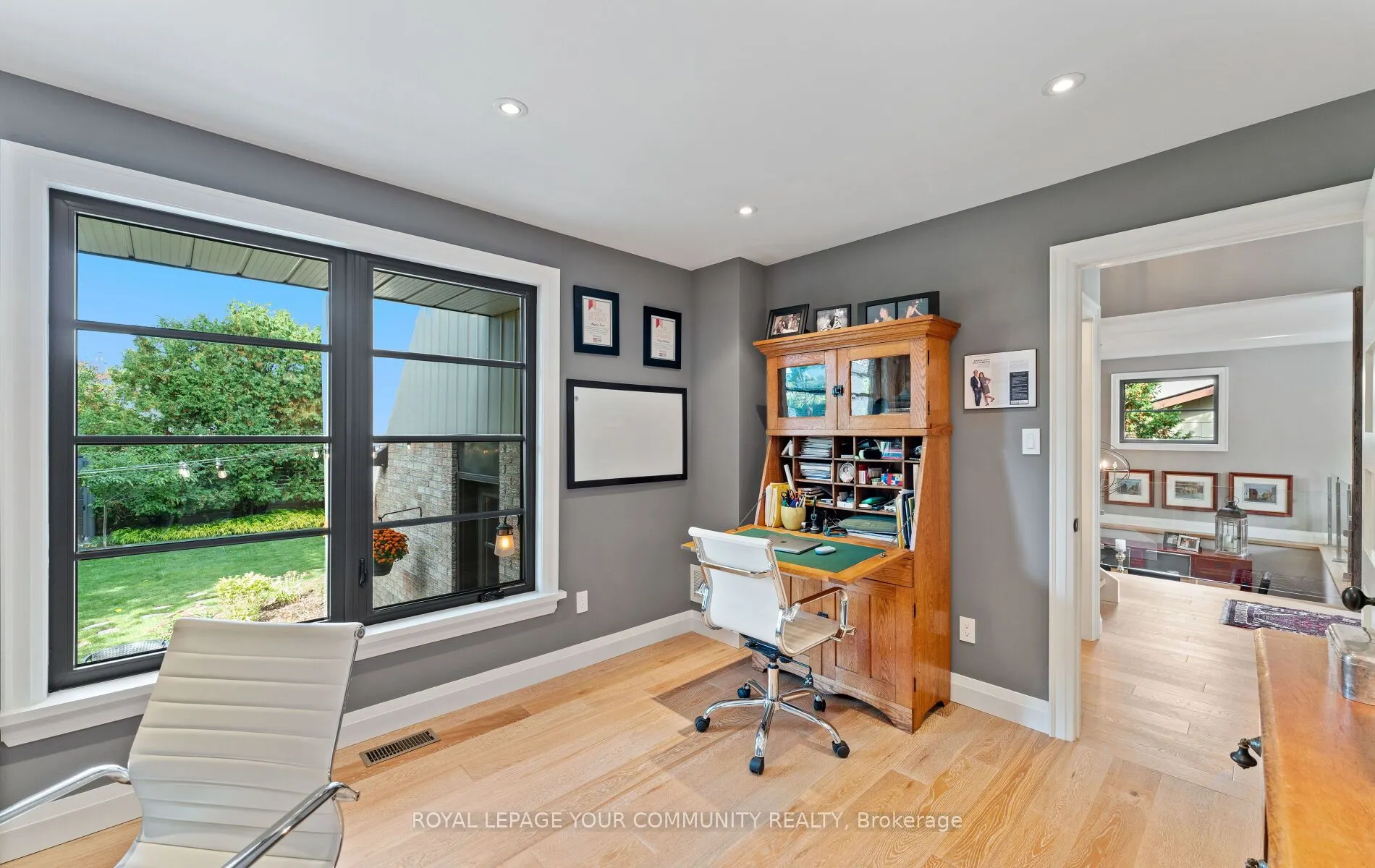 12 Glenview Drive