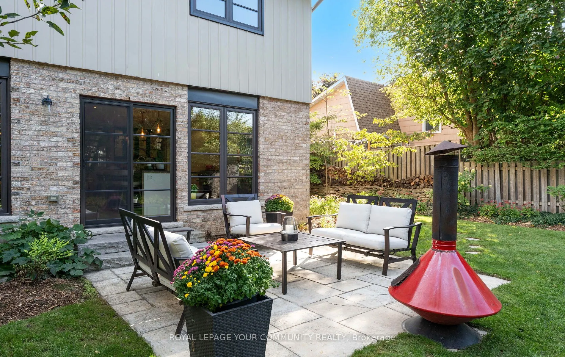 12 Glenview Drive