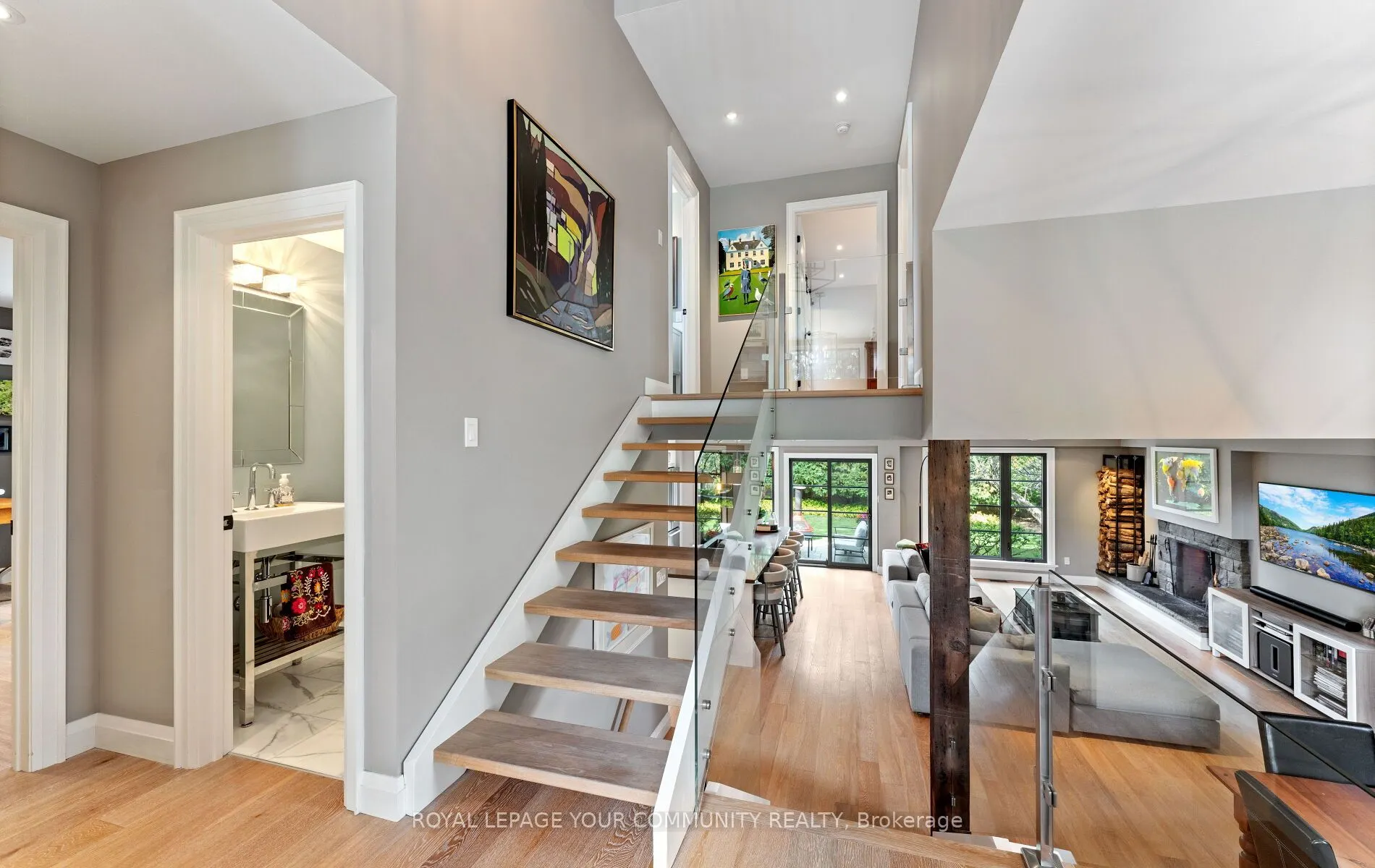 12 Glenview Drive