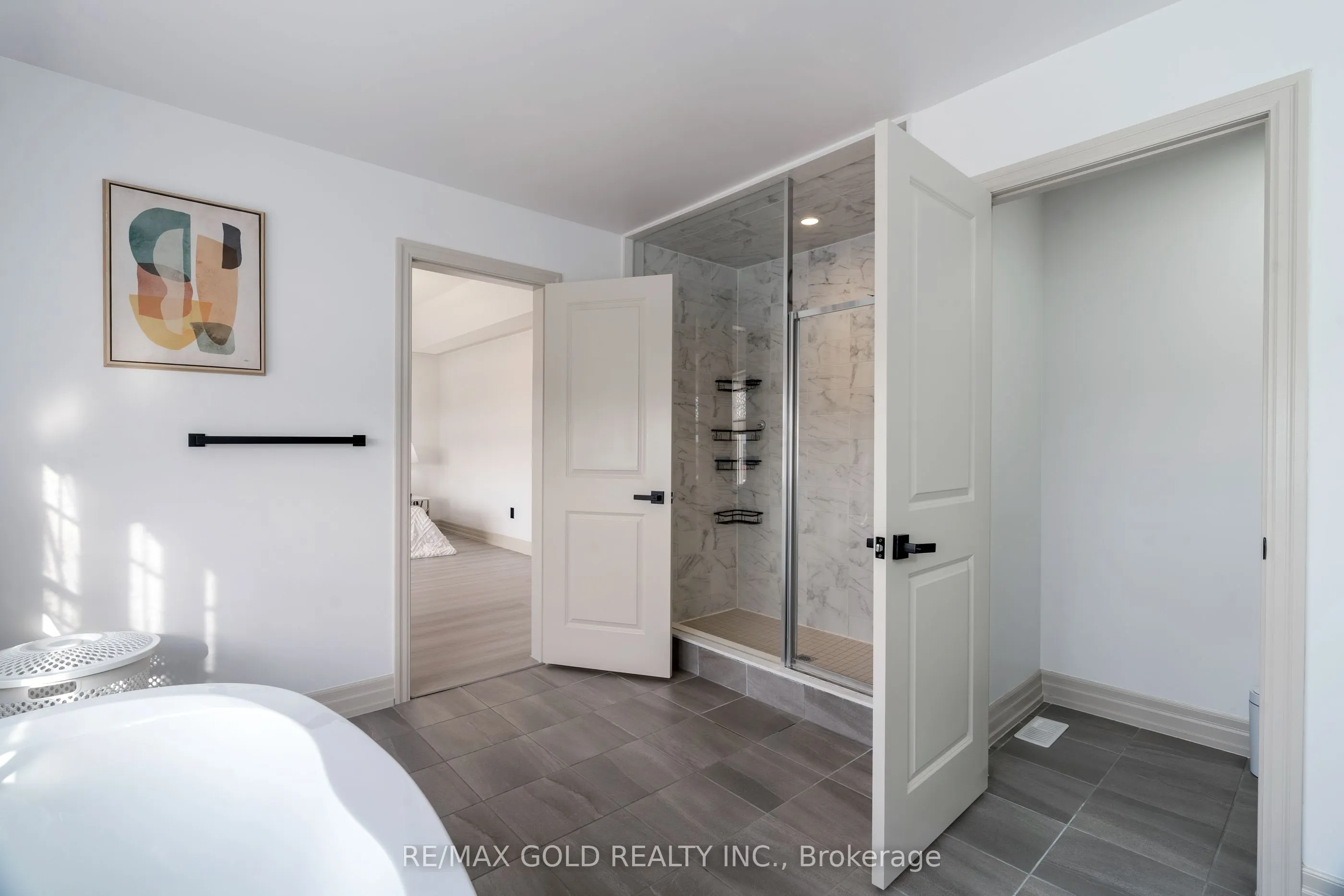 16 Frank Kelly Drive