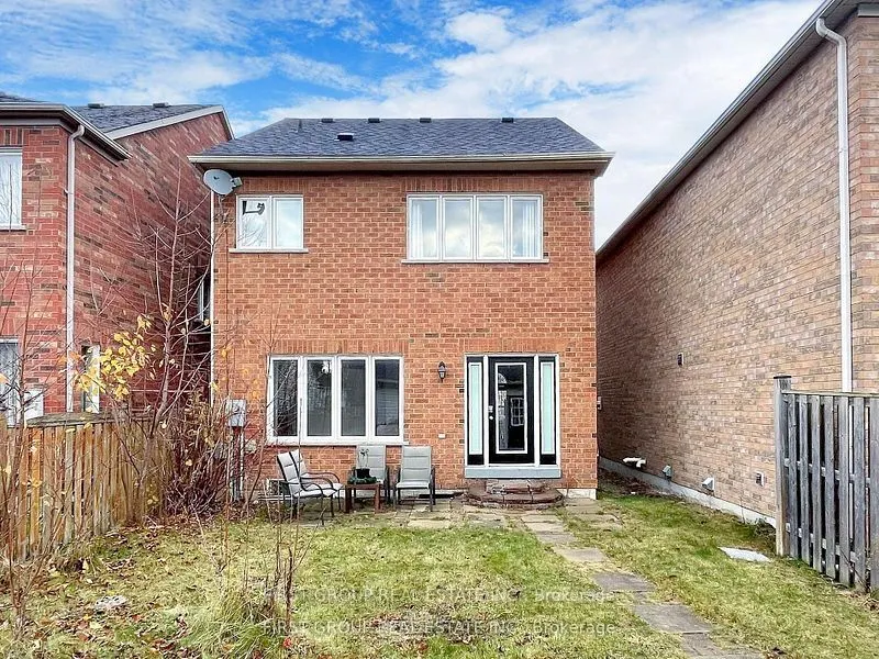 54 Country Glen Road