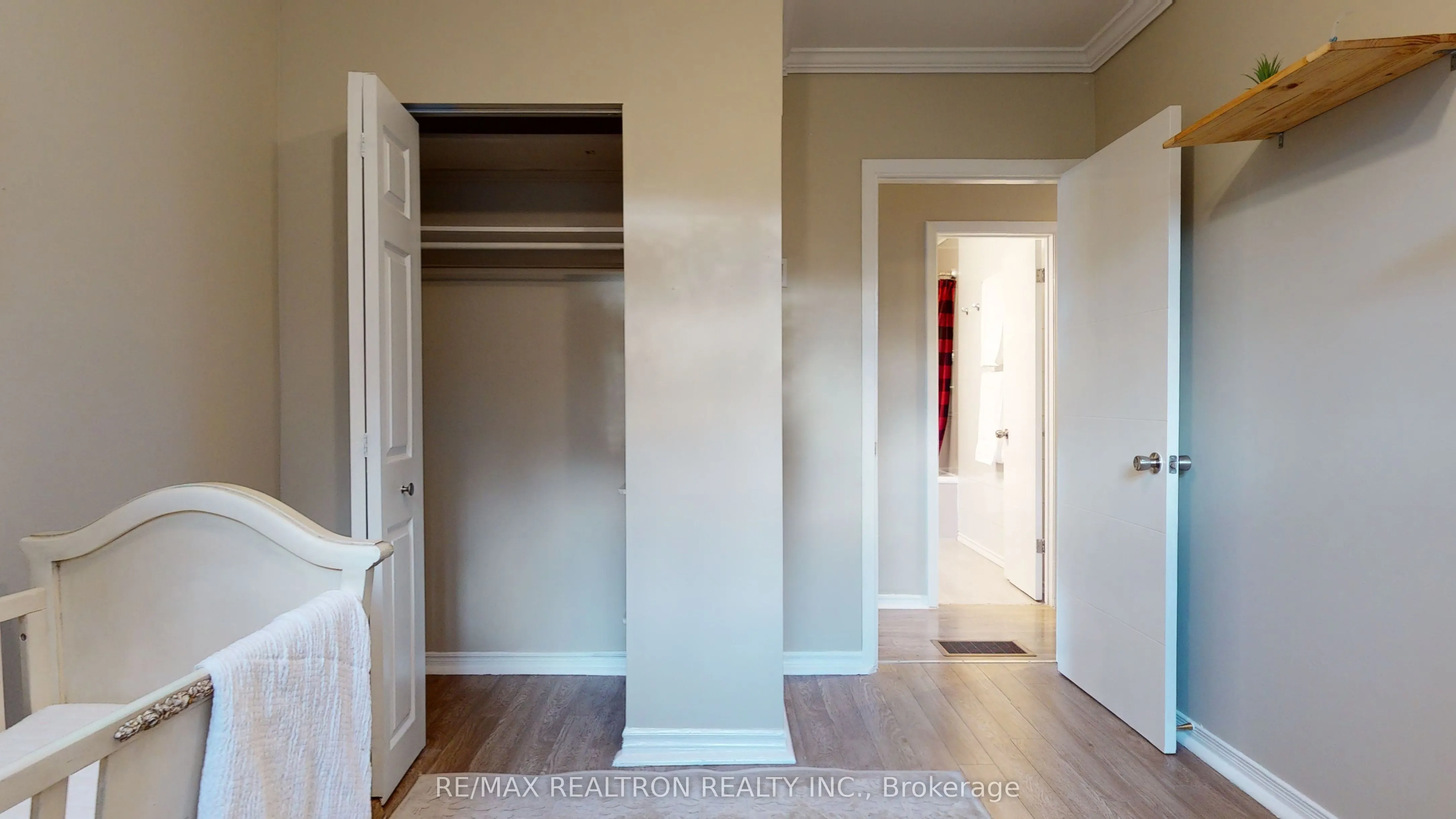 39 Davis Road, #Main Floor