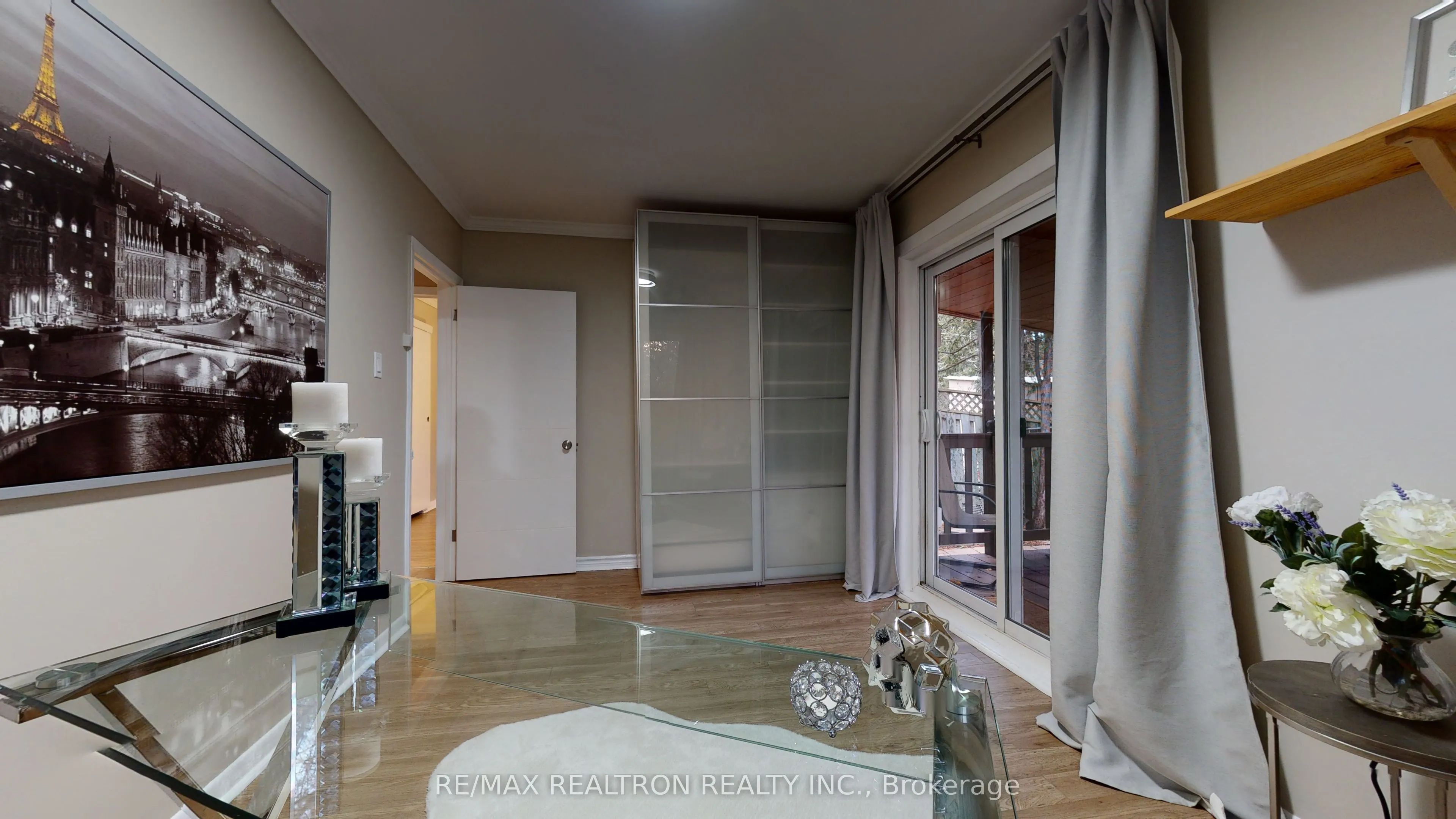 39 Davis Road, #Main Floor