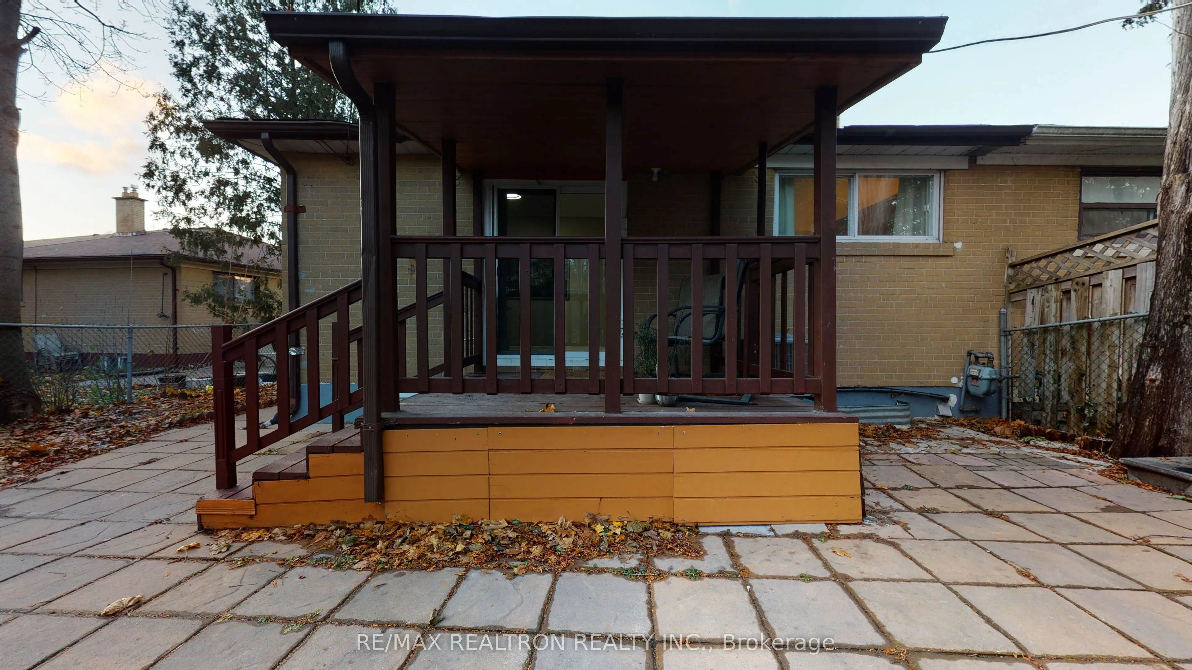 39 Davis Road, #Main Floor