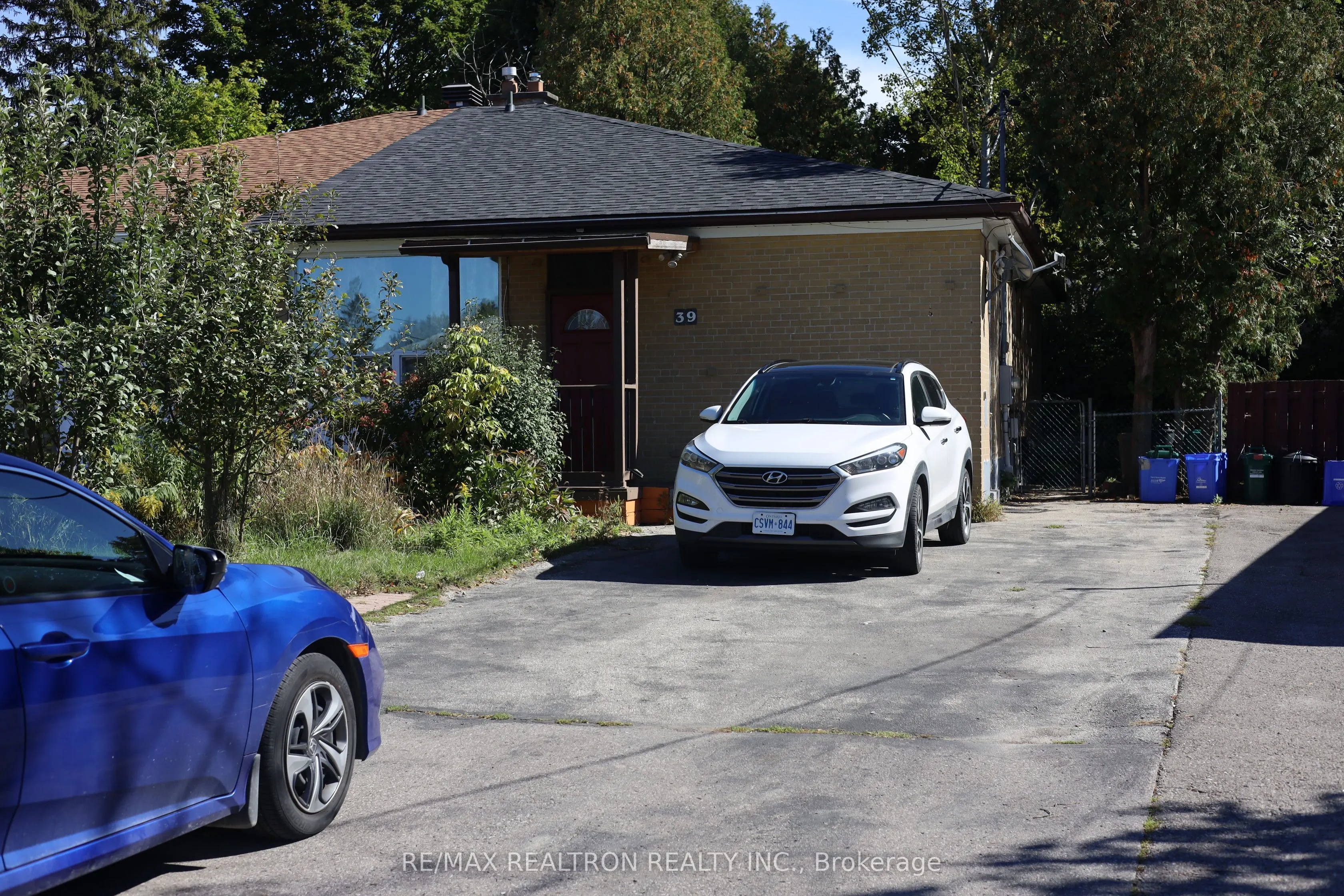 39 Davis Road, #Main Floor