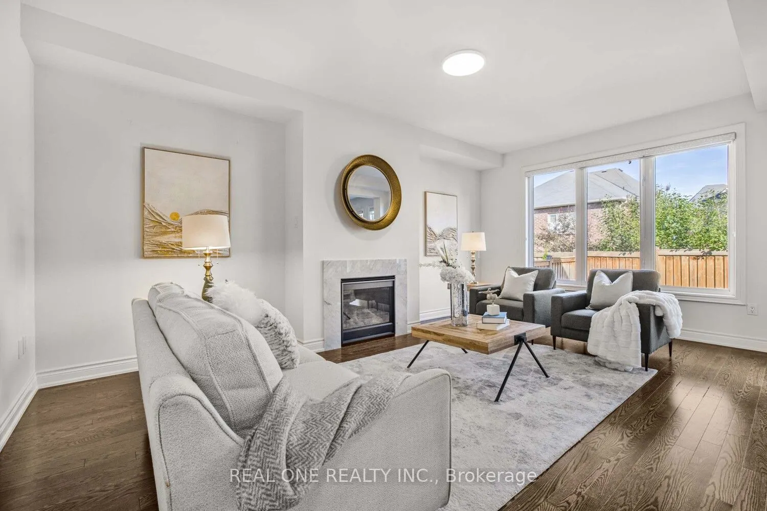 24 Larkfield Crescent