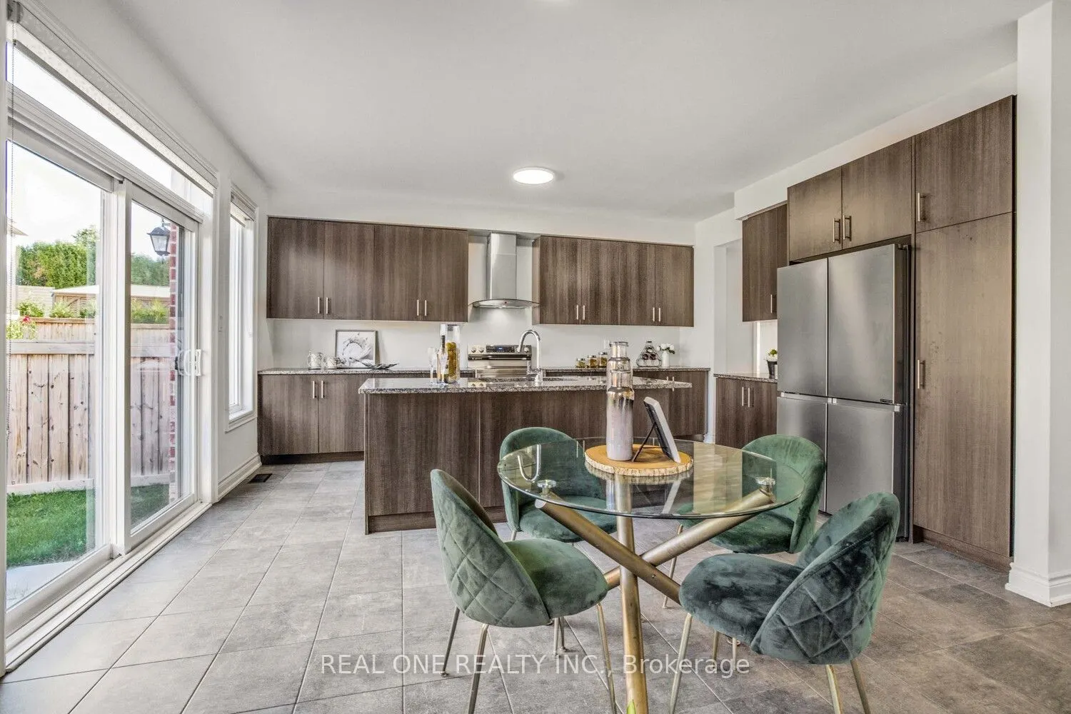 24 Larkfield Crescent