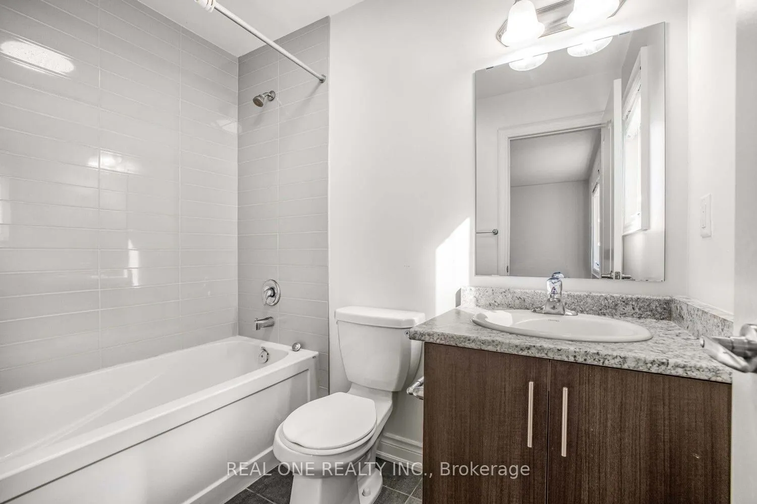24 Larkfield Crescent