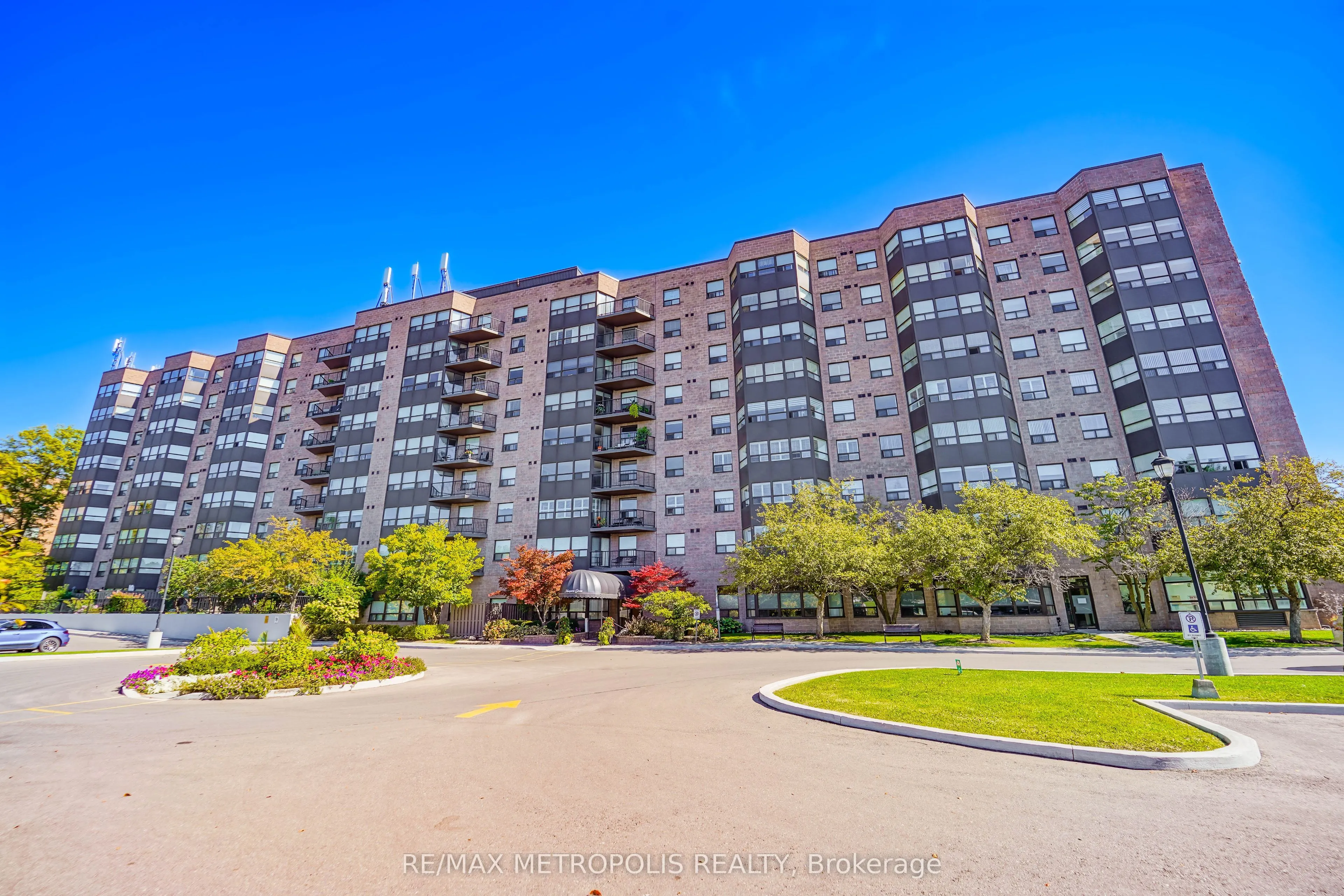 2 Raymerville Drive, #502