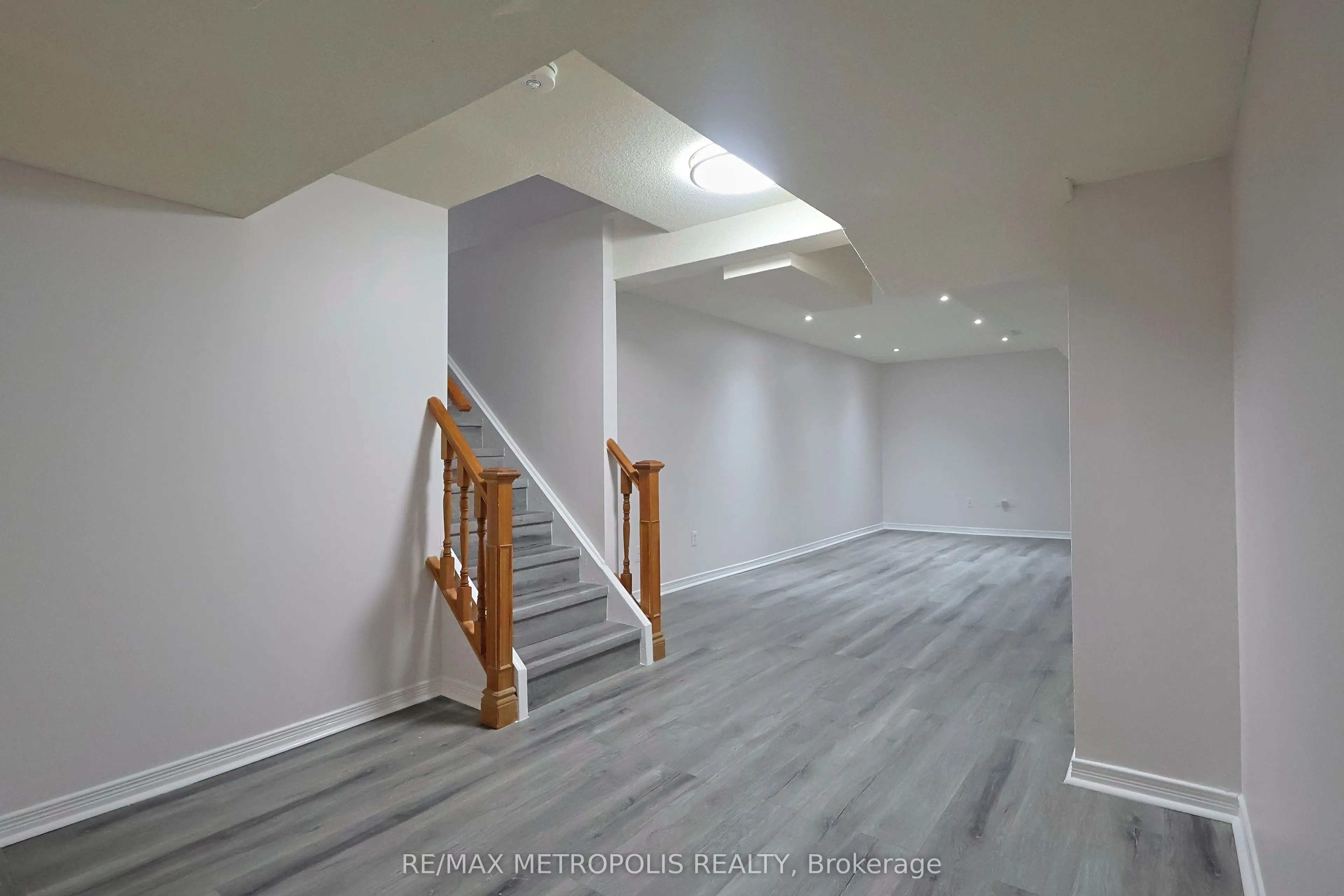 104 Sail Crescent, #BSMT