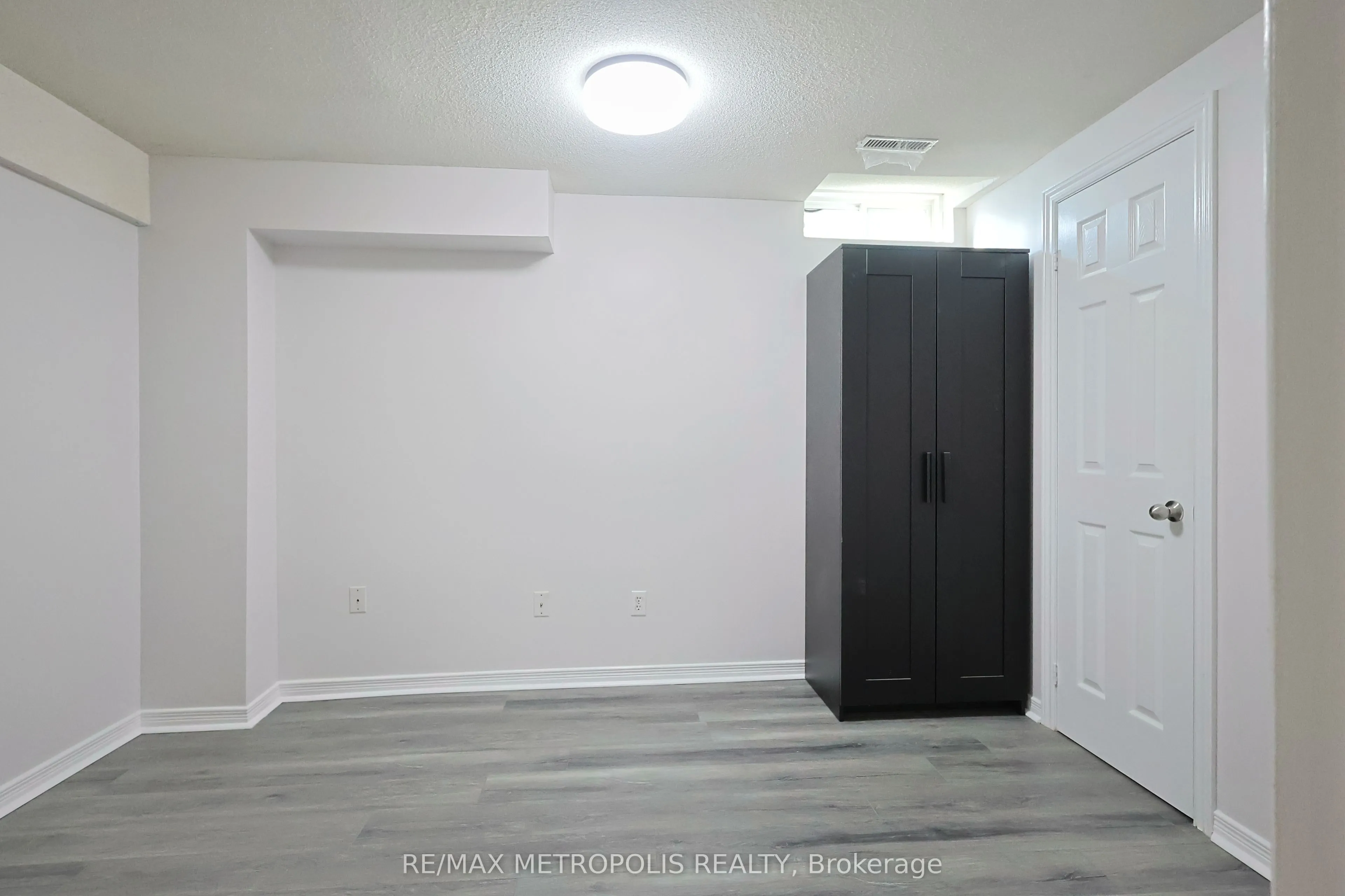 104 Sail Crescent, #BSMT