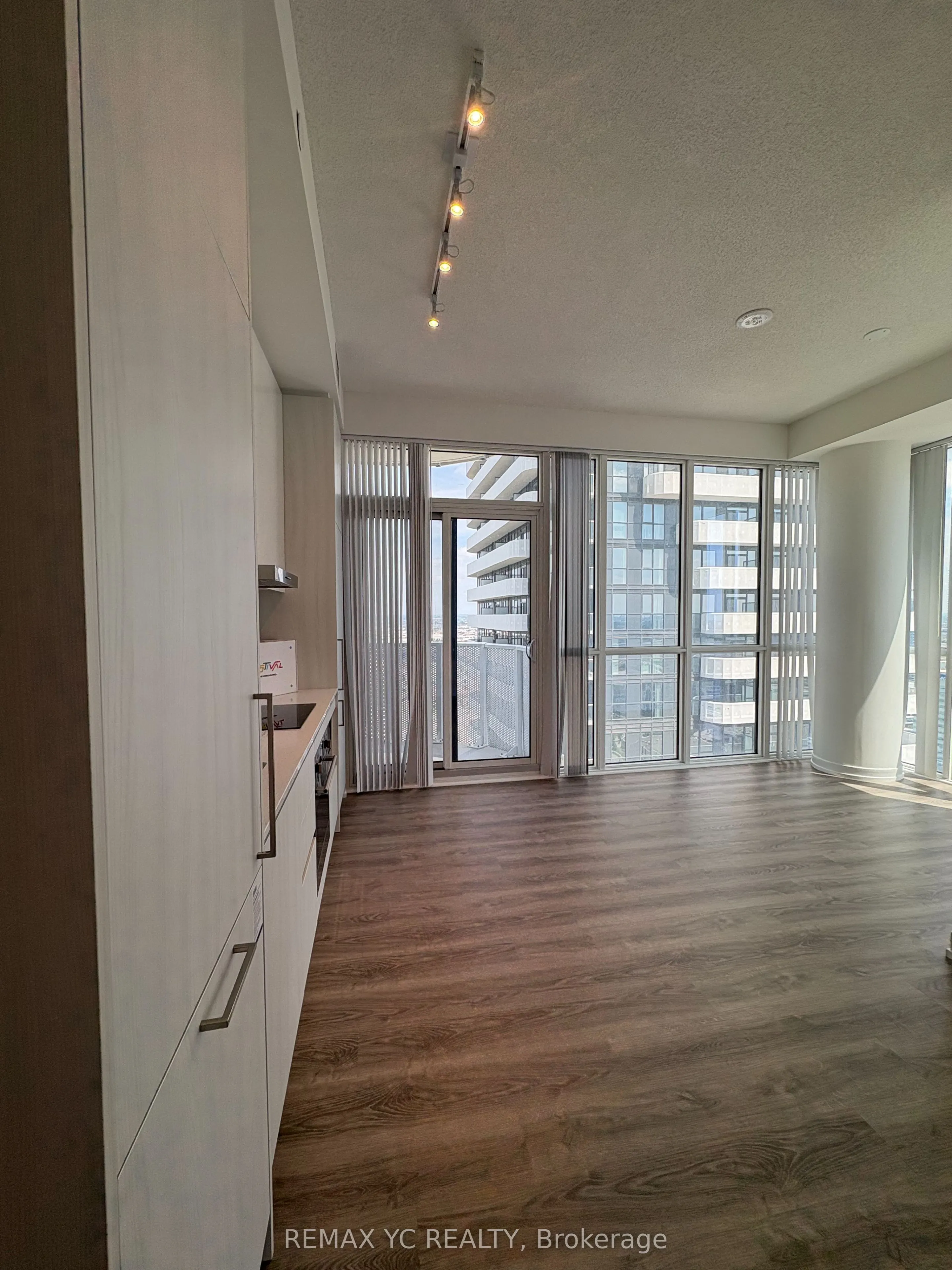 195 Commerce Street, #4315
