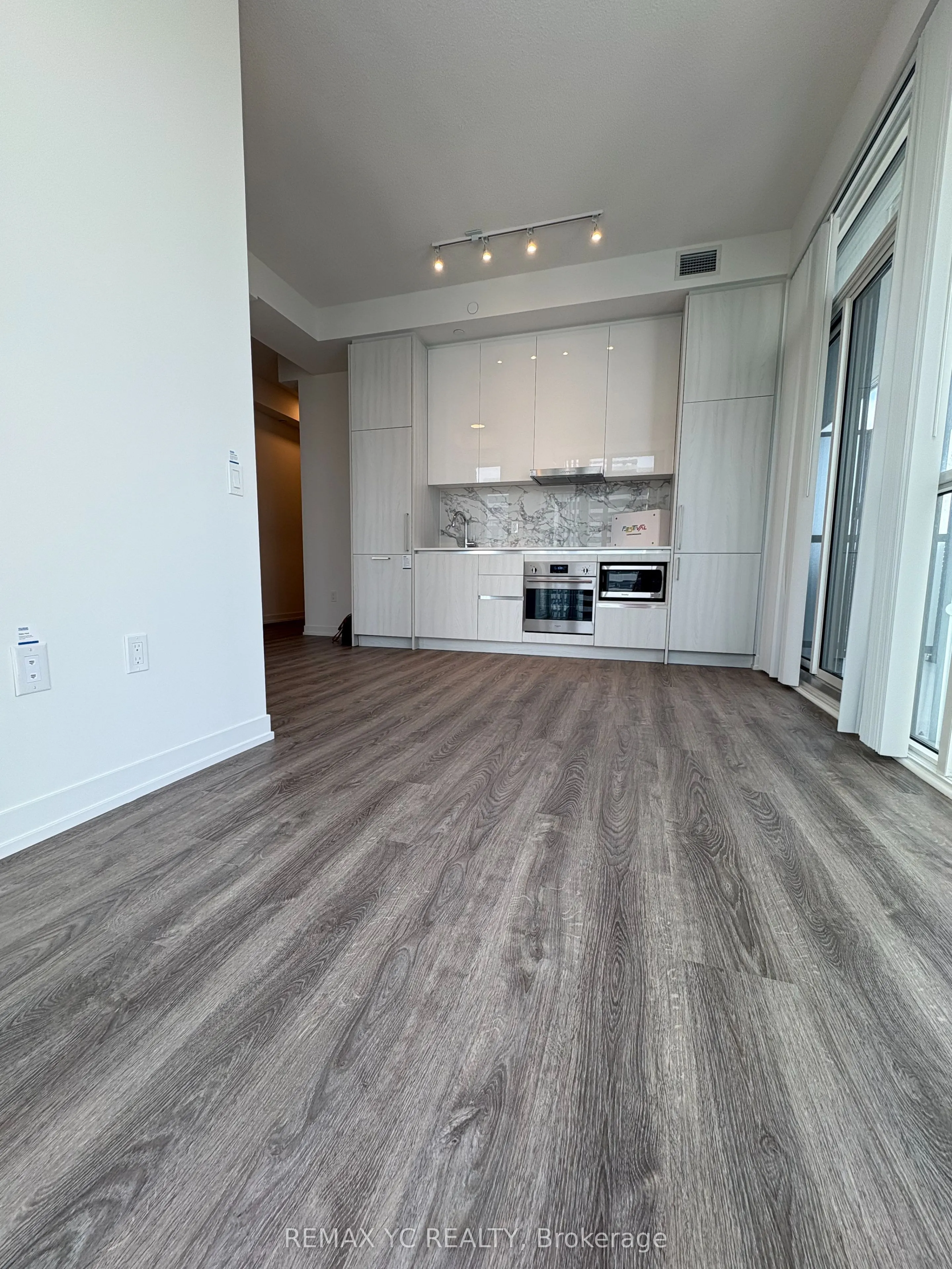 195 Commerce Street, #4315