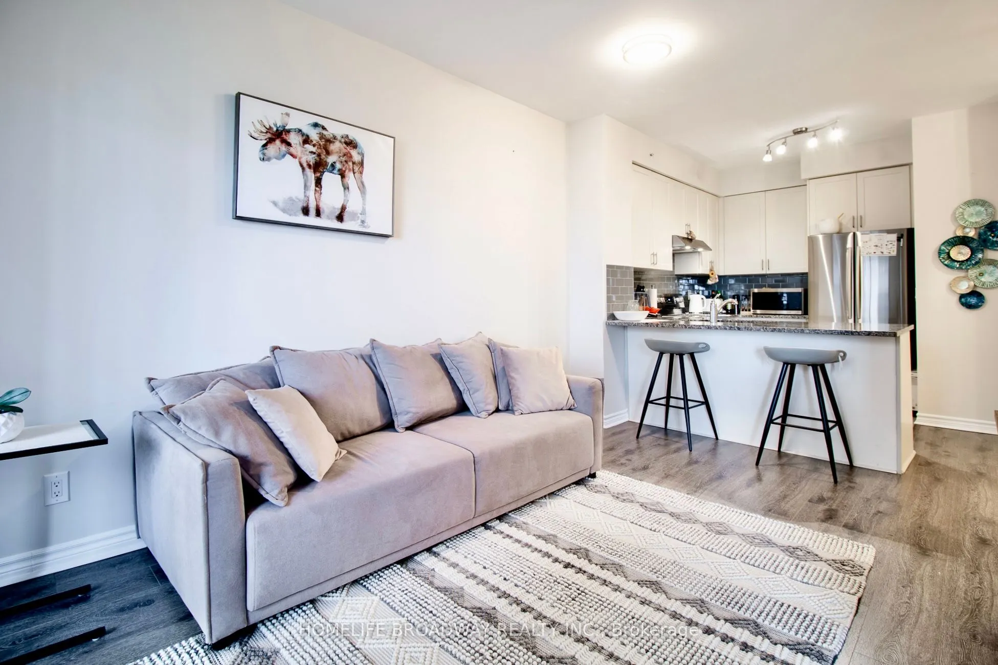 9255 Jane Street, #815