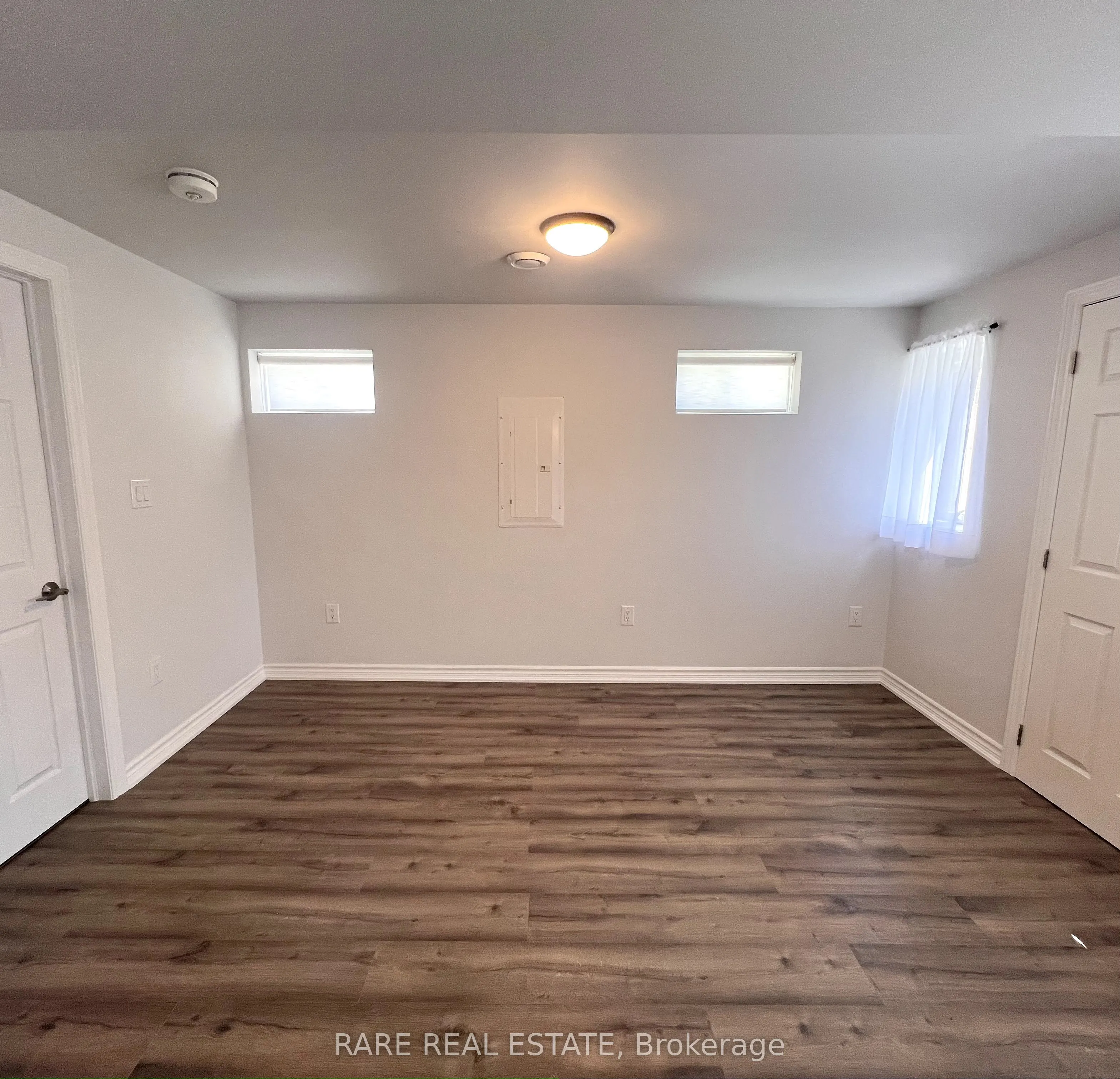 114 B Wood Crescent