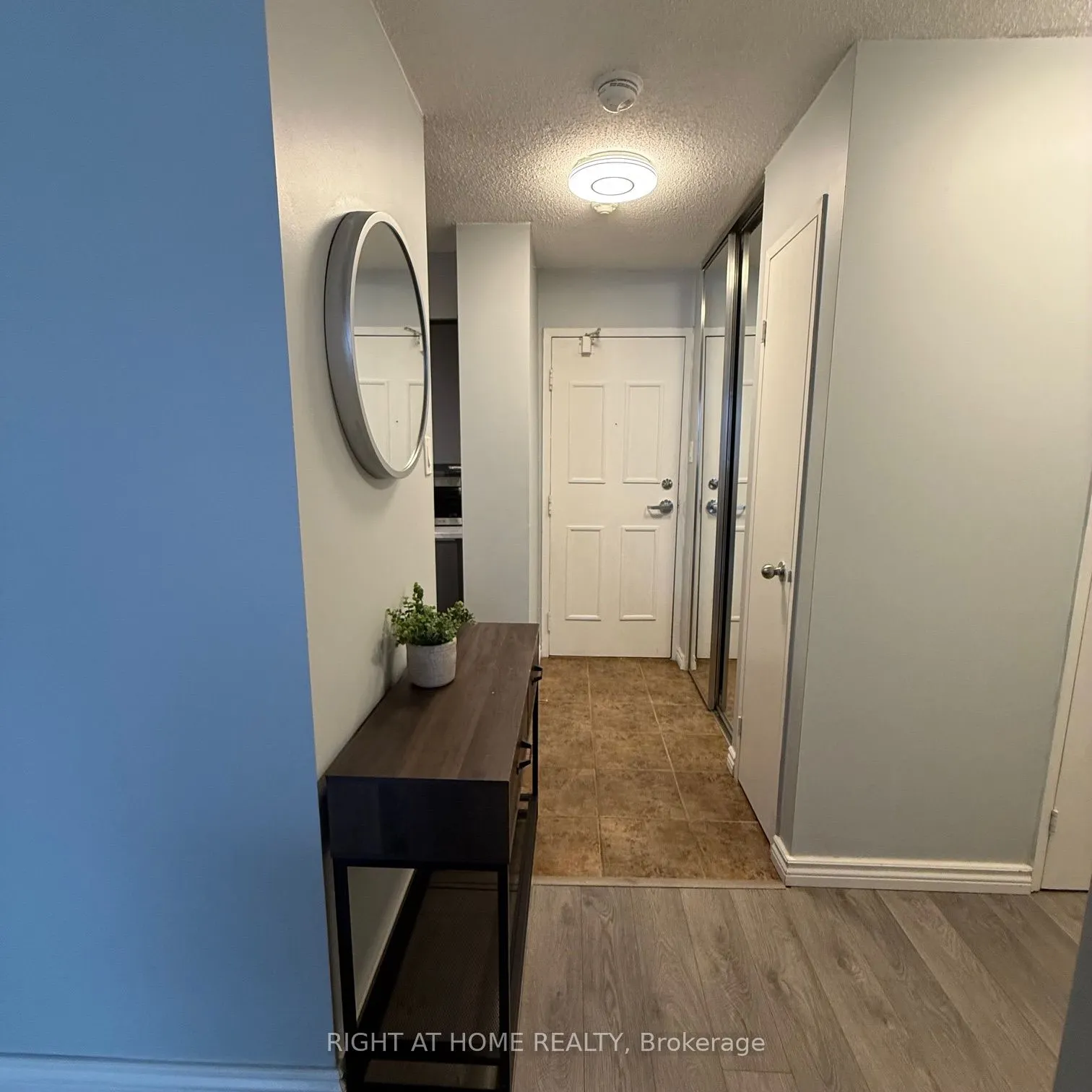 260 Davis Drive, #806