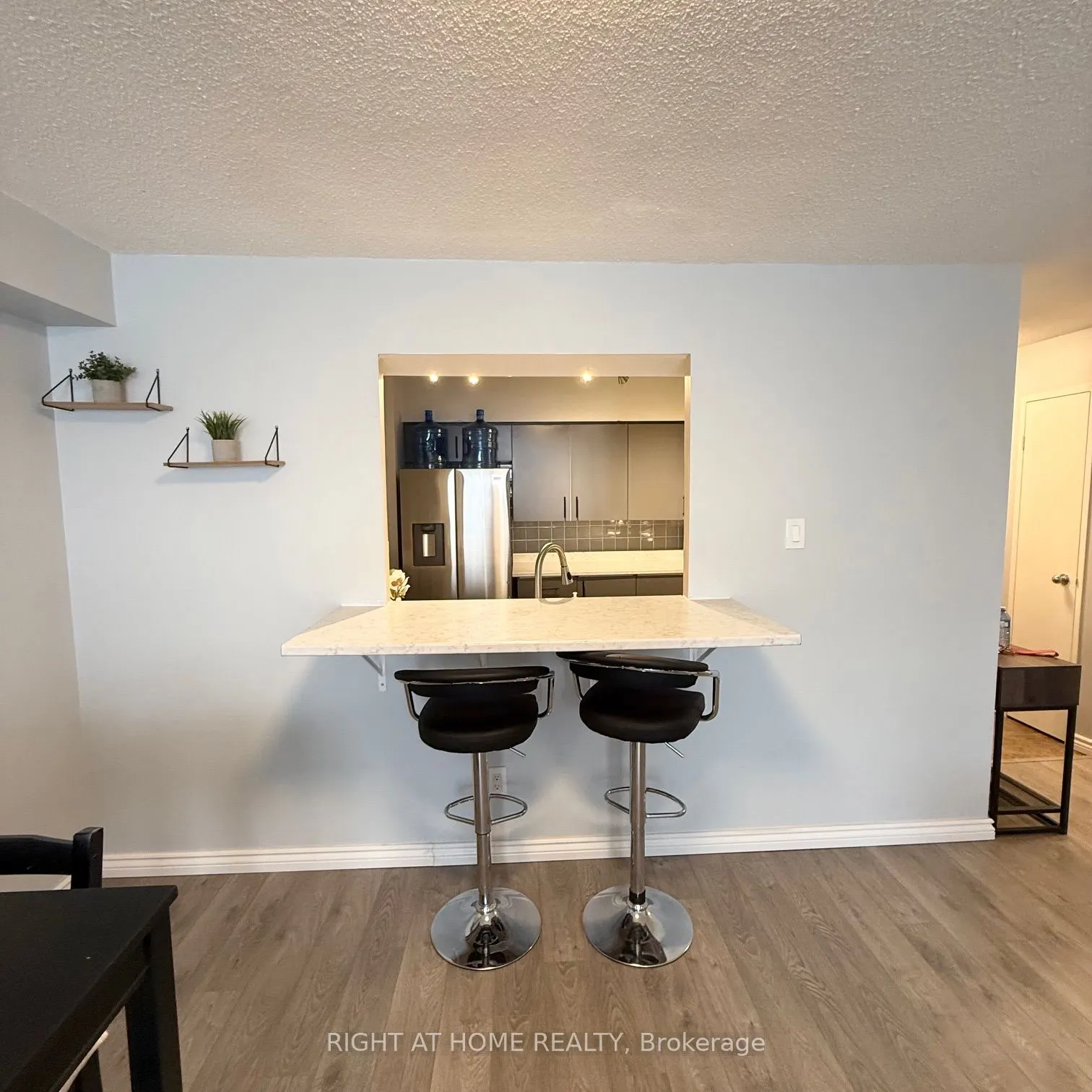 260 Davis Drive, #806