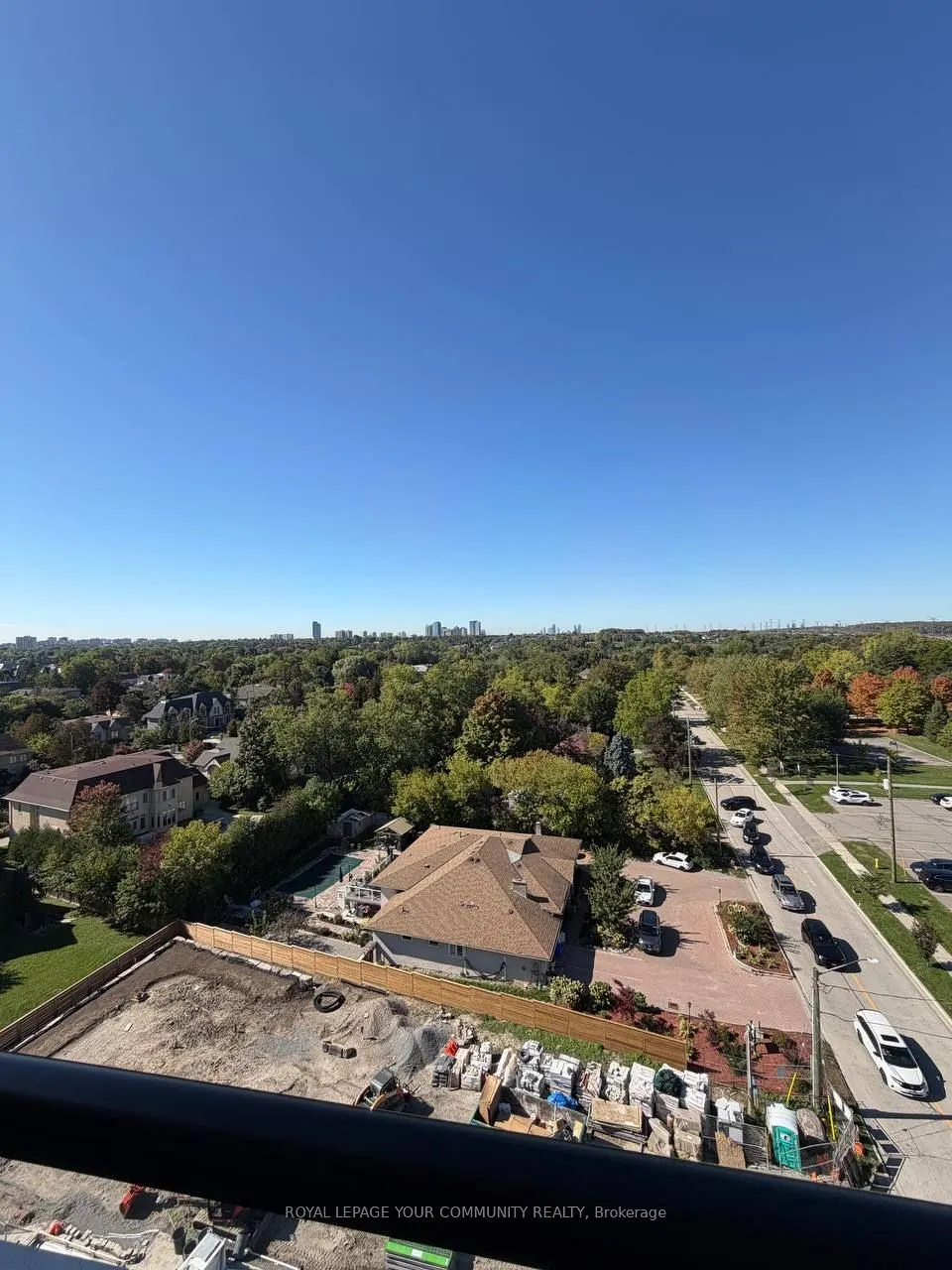 8188 Yonge Street W, #905